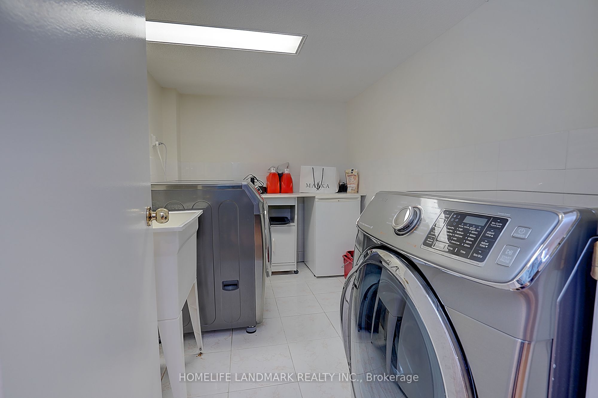 108 Empress Avenue Property Photo 40