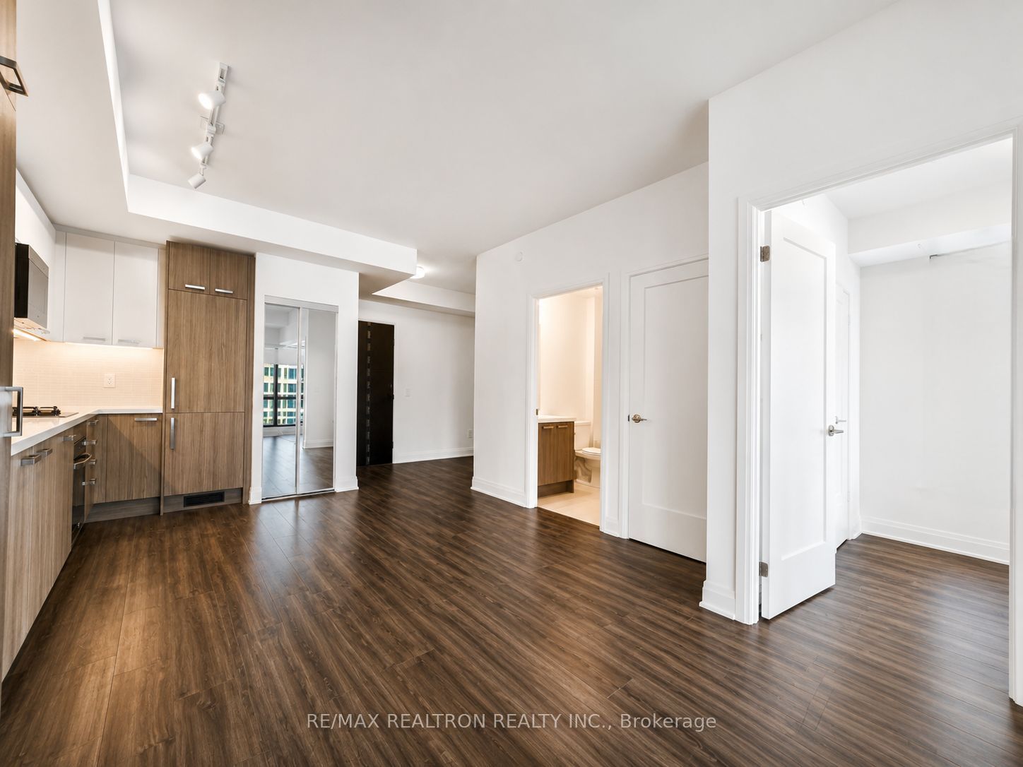 20 Soudan Avenue 1109 Property Photo 7