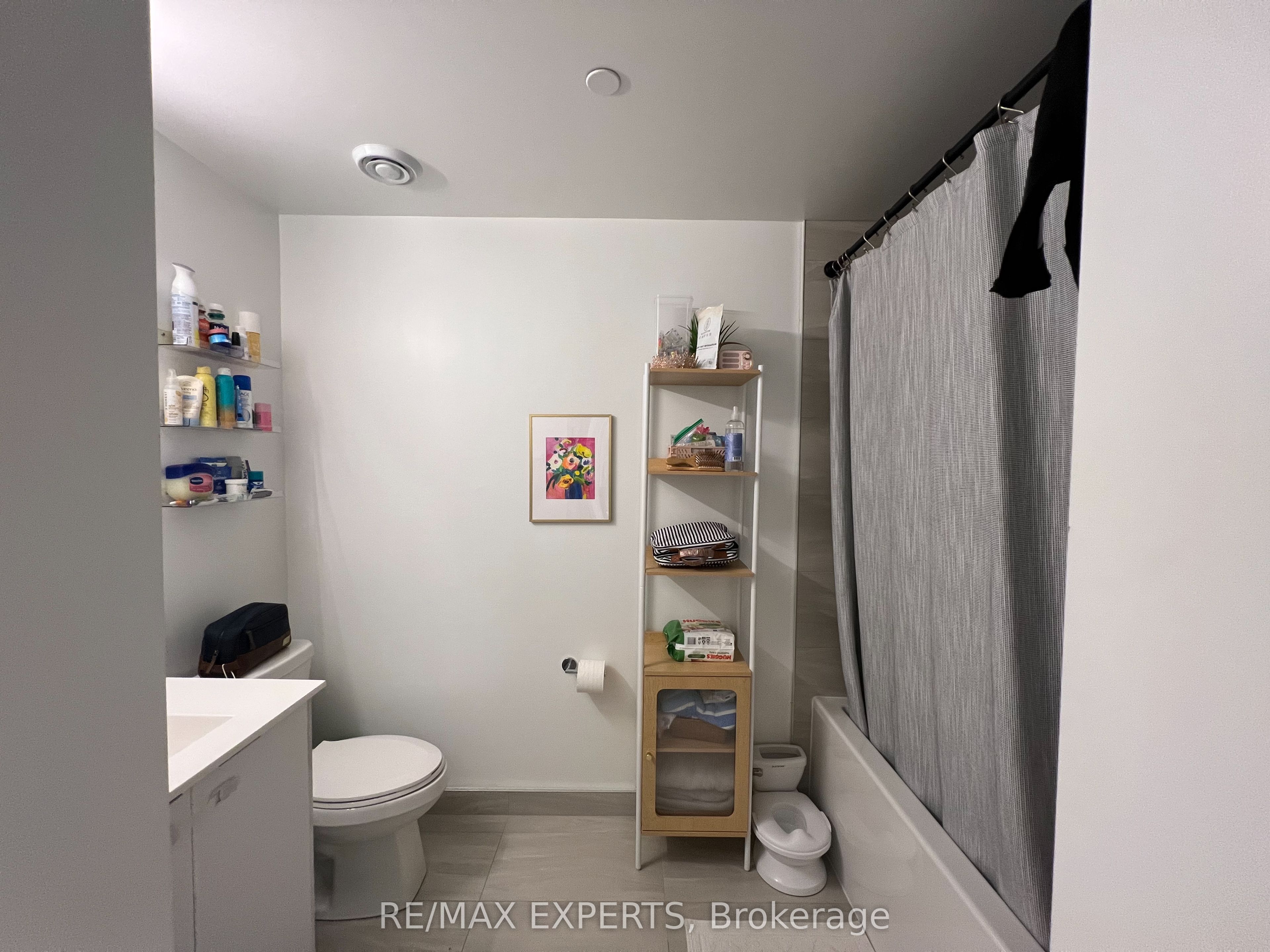 181 Sheppard Avenue E 431 Property Photo 4