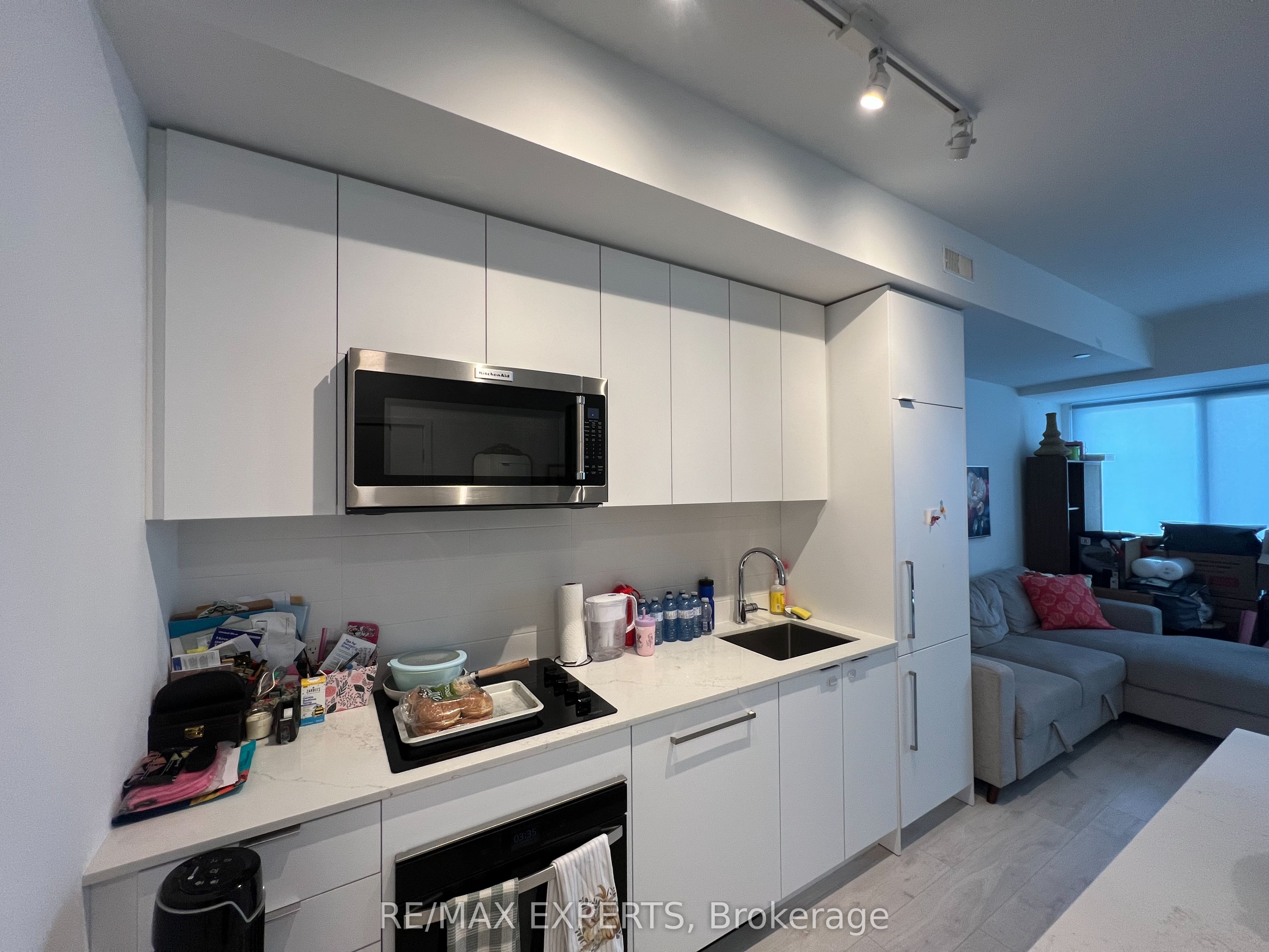 181 Sheppard Avenue E 431 Property Photo 7