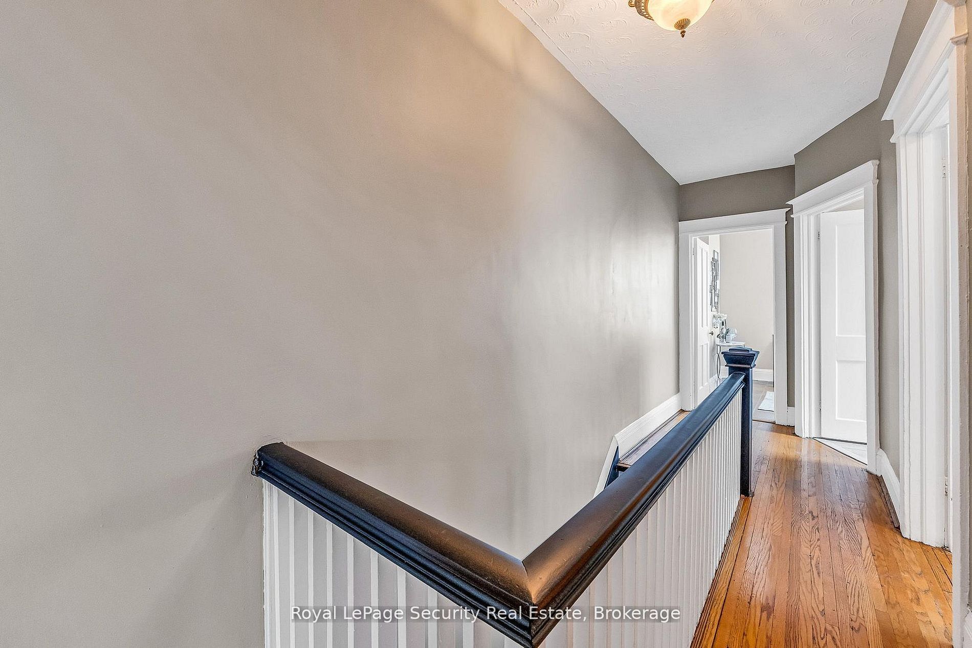 667 Ossington Avenue Property Photo 18