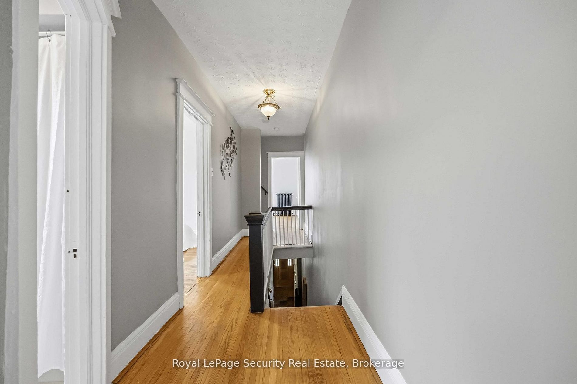 667 Ossington Avenue Property Photo 19