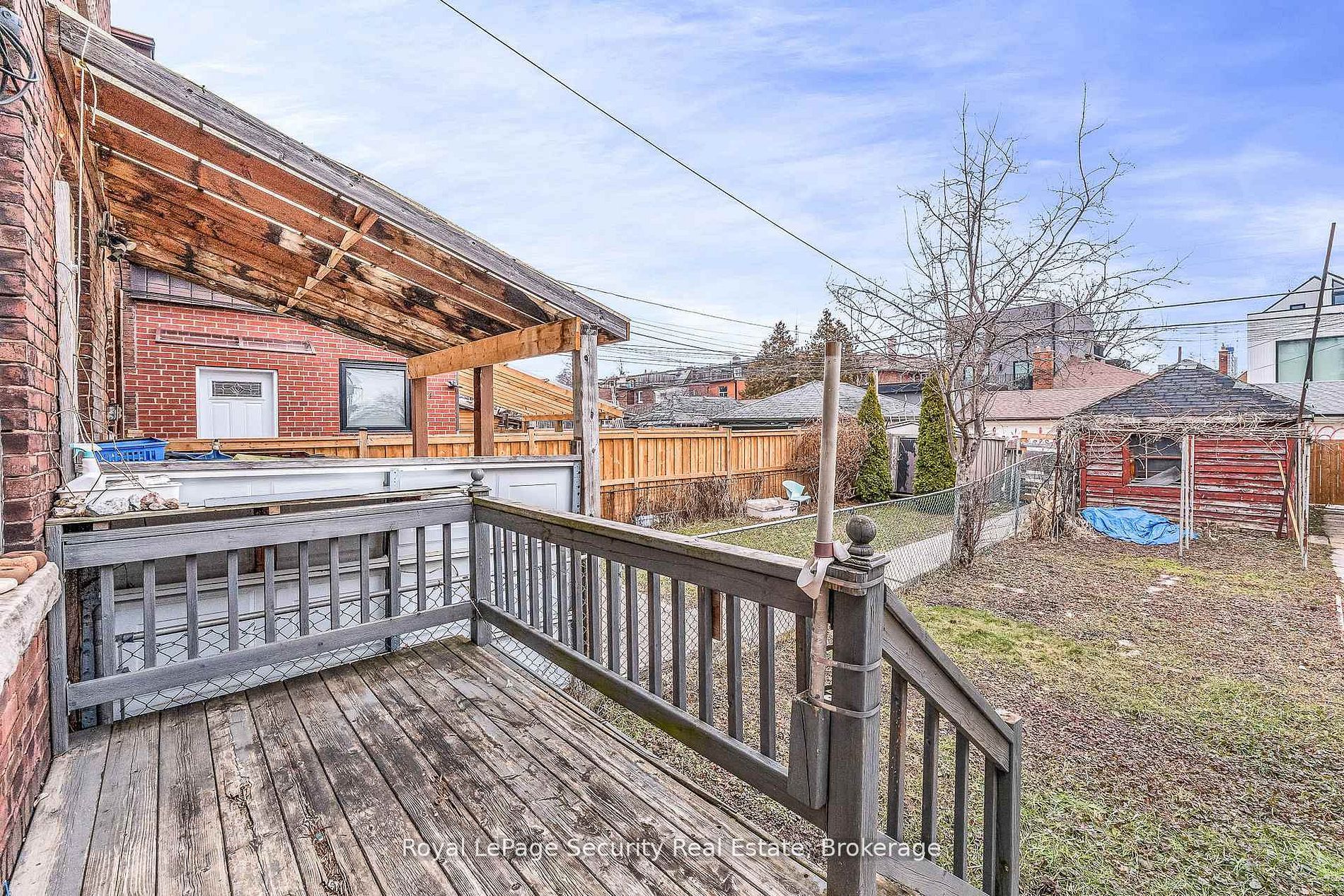 667 Ossington Avenue Property Photo 42