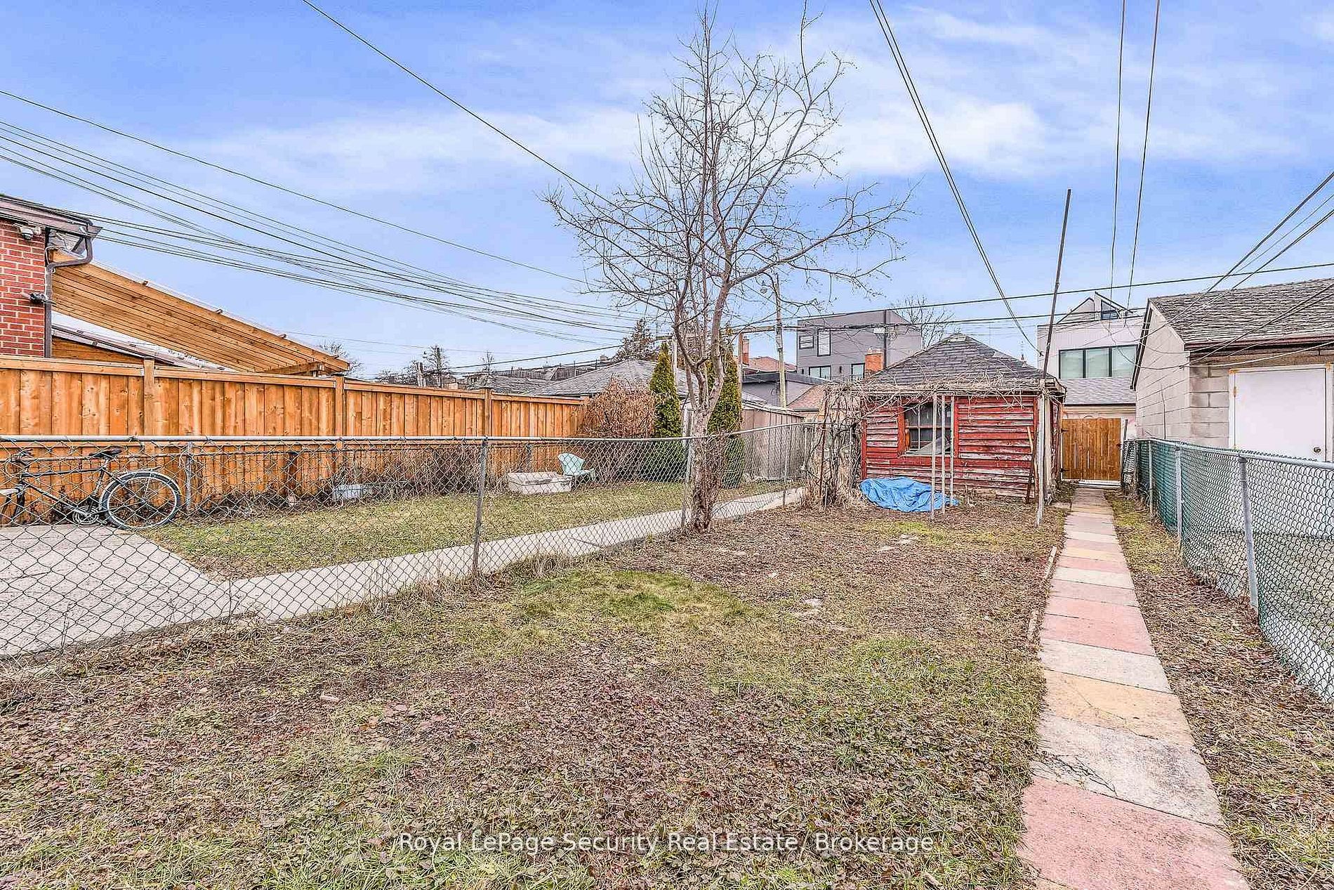 667 Ossington Avenue Property Photo 45