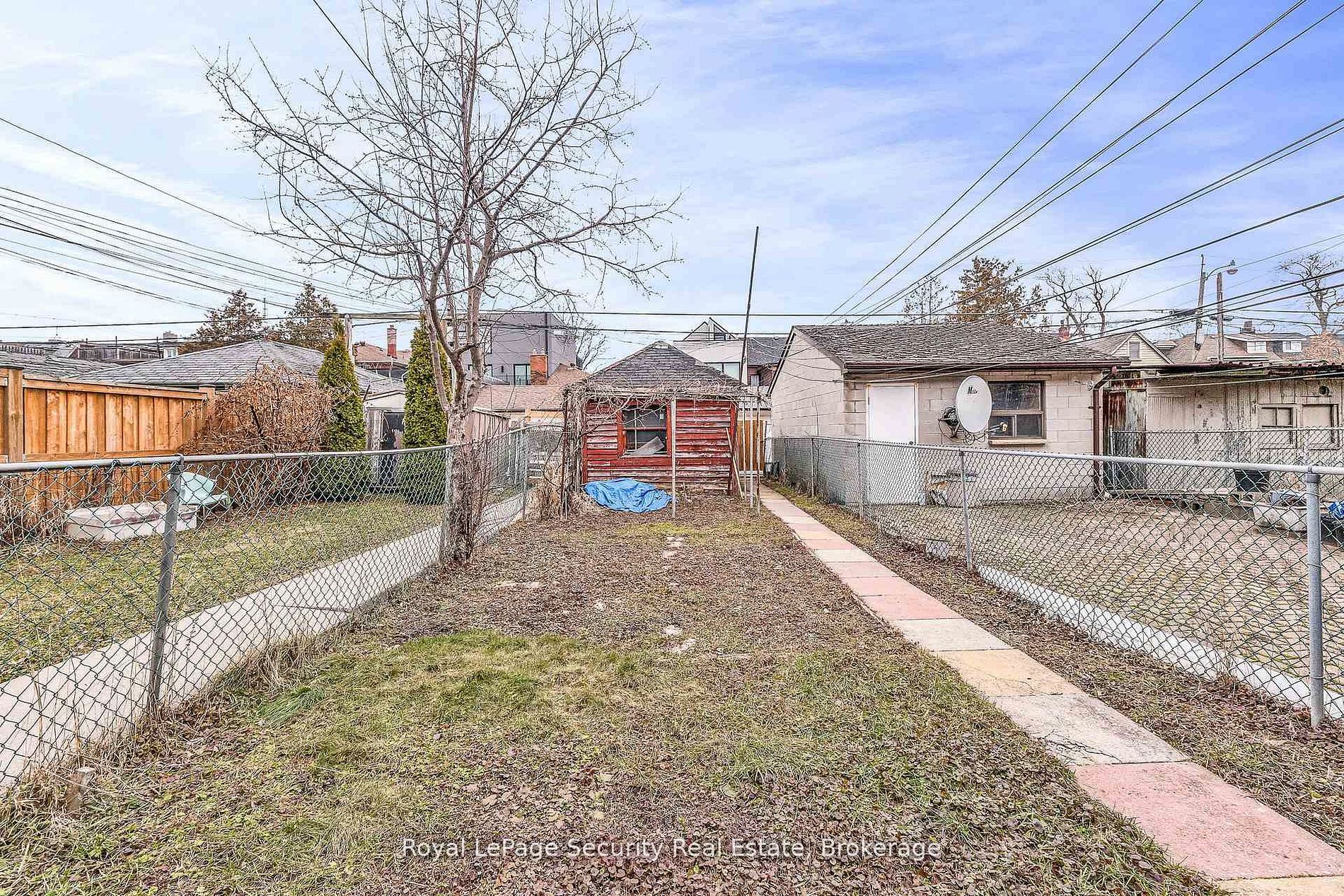 667 Ossington Avenue Property Photo 46