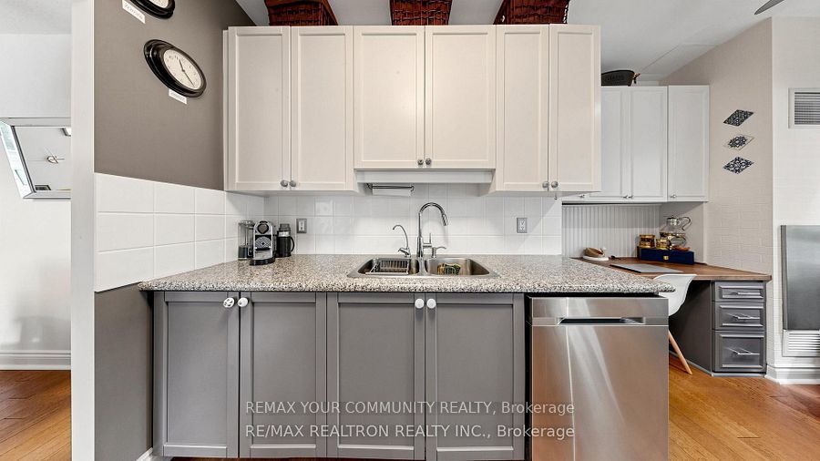 78 Harrison Garden Boulevard 103 Property Photo 19