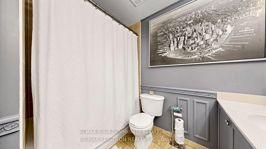 78 Harrison Garden Boulevard 103 Property Photo 26