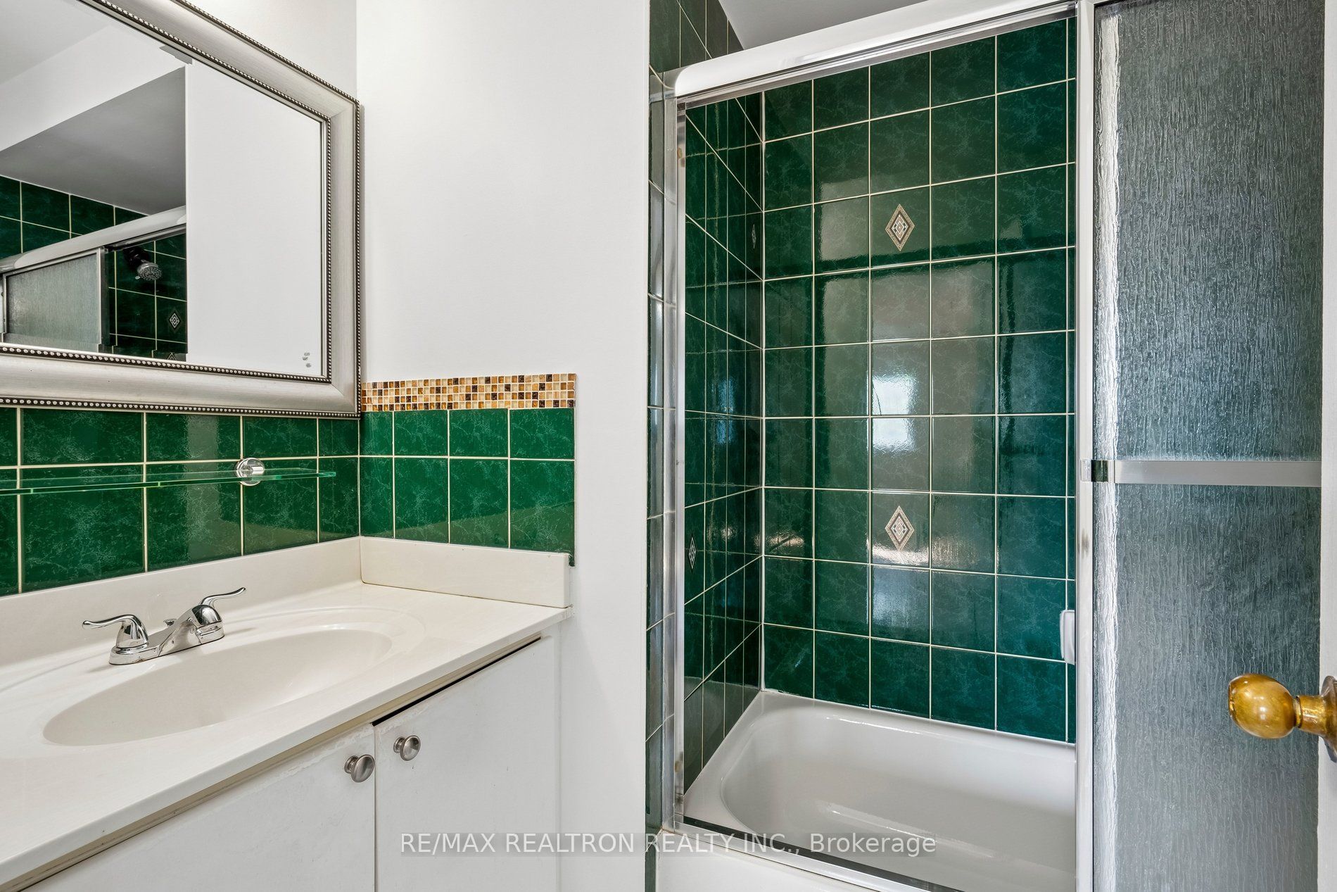 C13664152 Property Photo 18