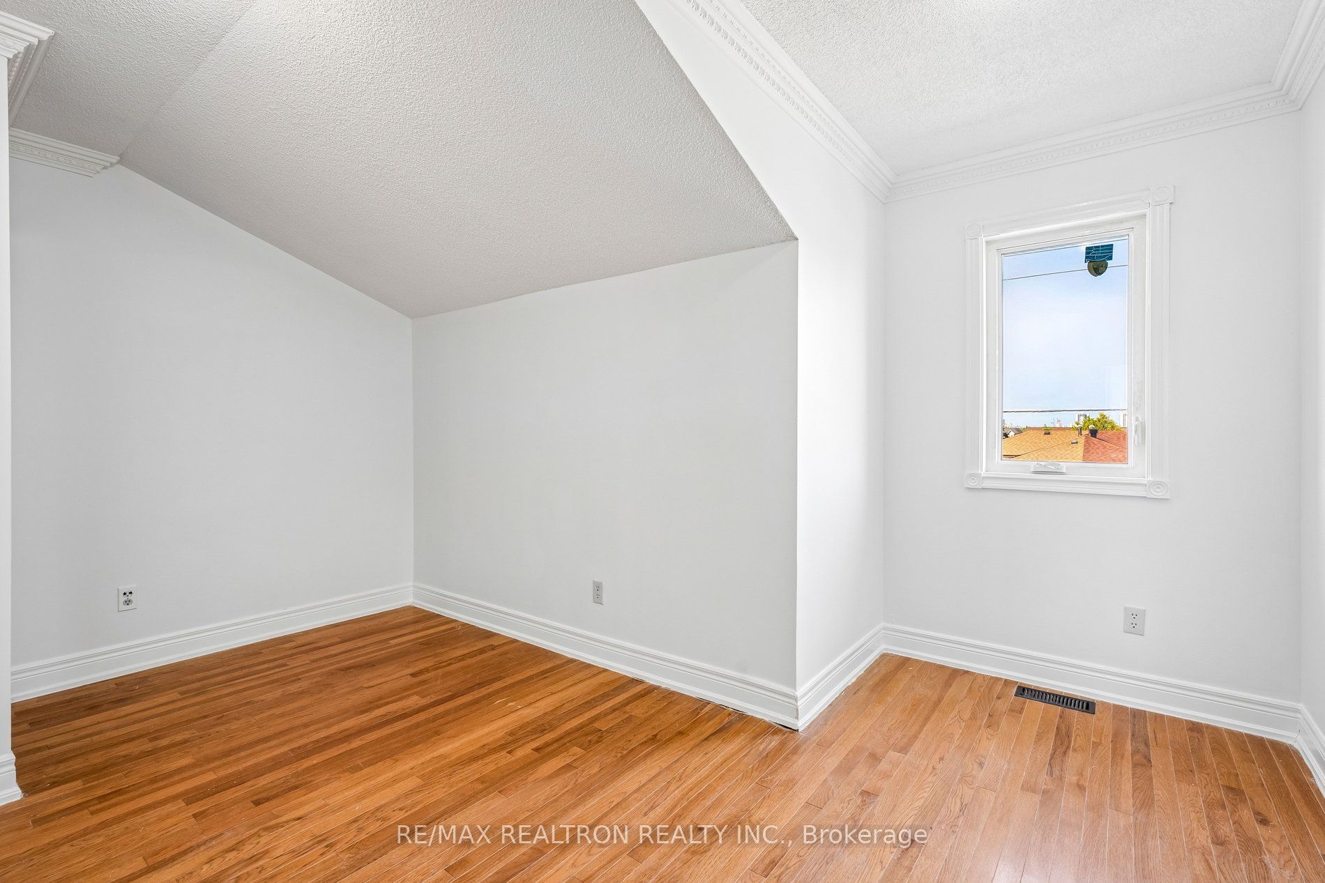 C13664152 Property Photo 21