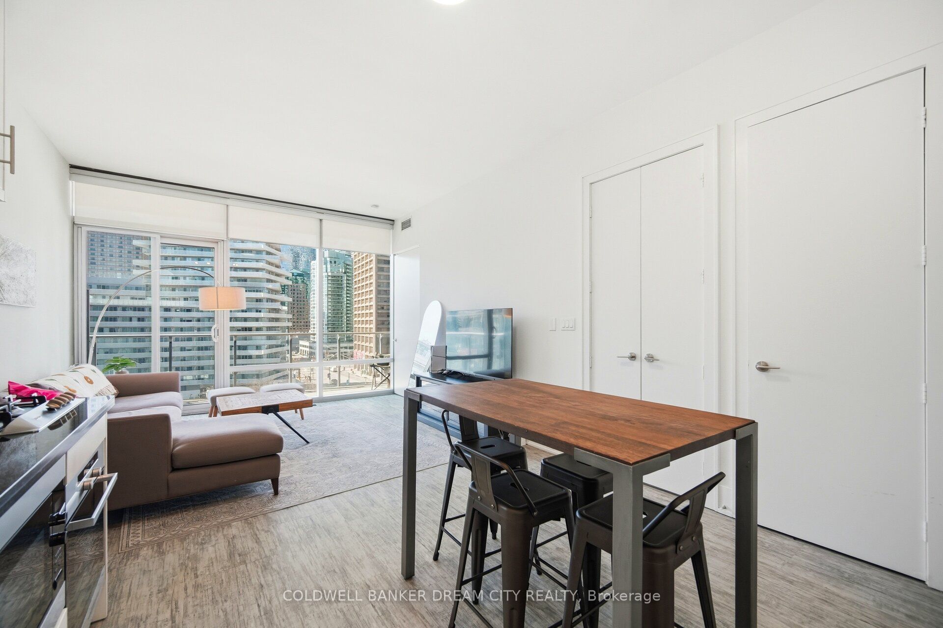 39 Queens Quay E 837 Property Photo 12