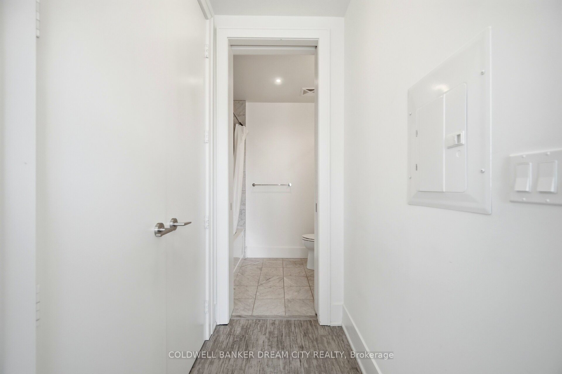 39 Queens Quay E 837 Property Photo 25