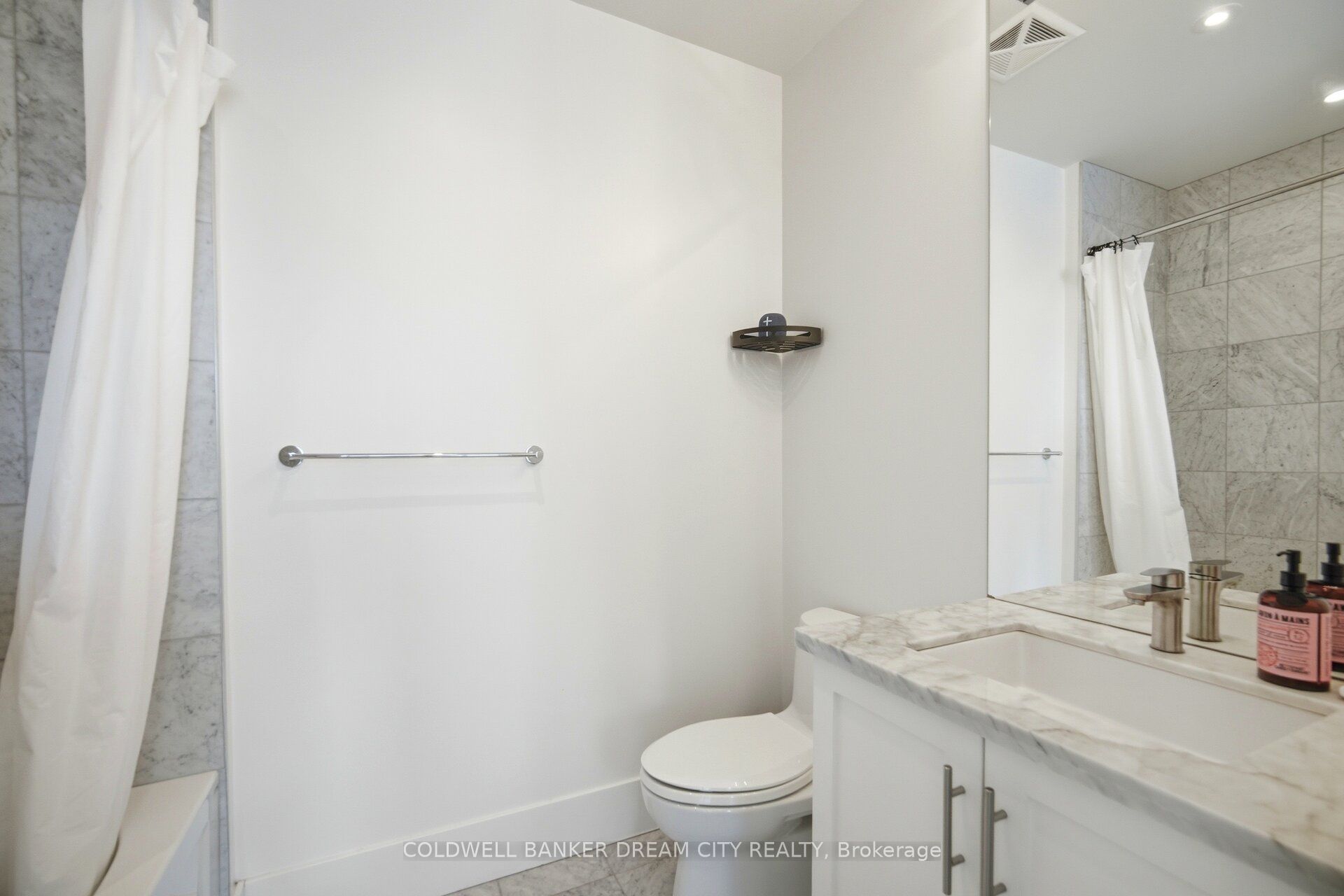 39 Queens Quay E 837 Property Photo 26