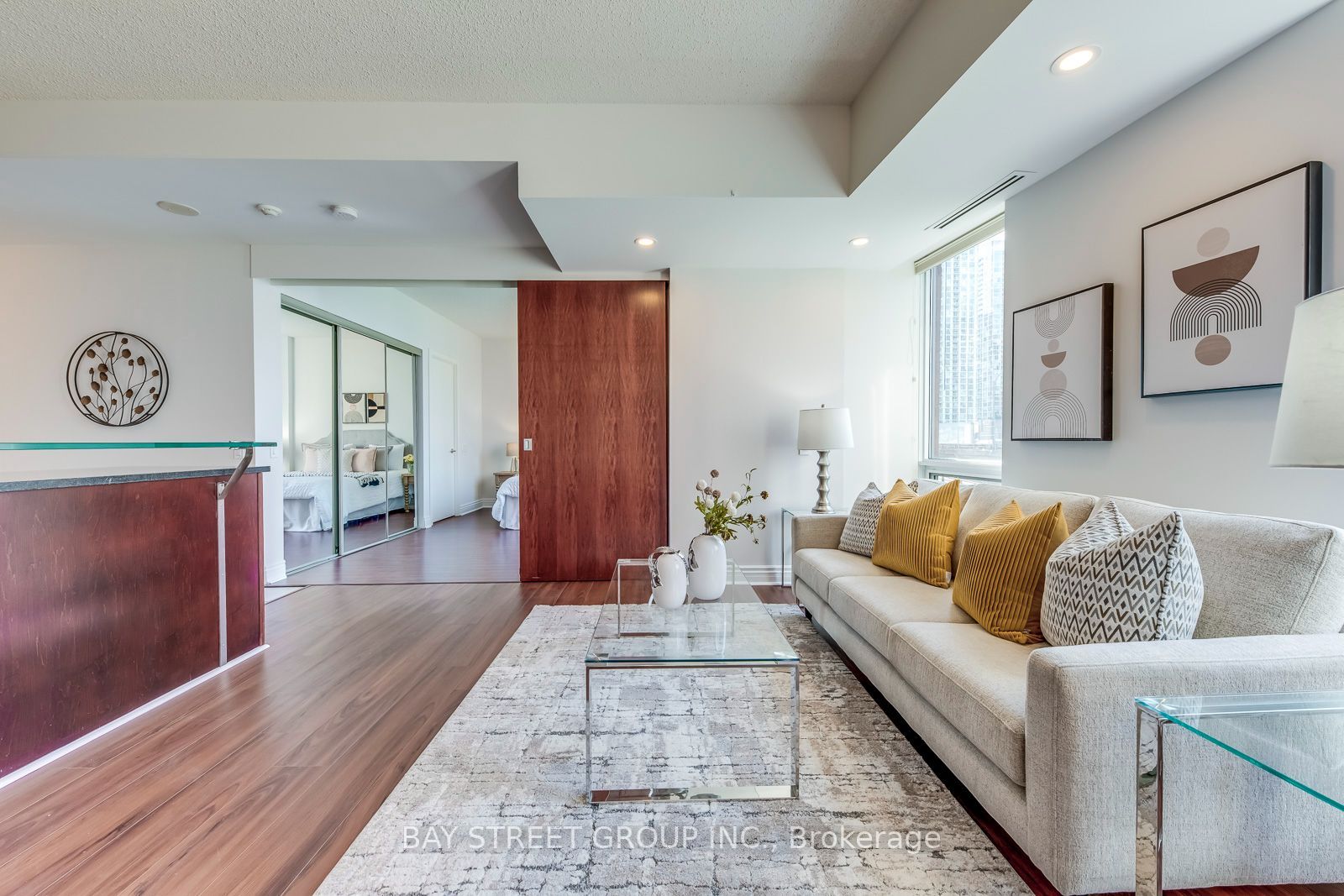 500 Queens Quay W 512e Property Photo 11