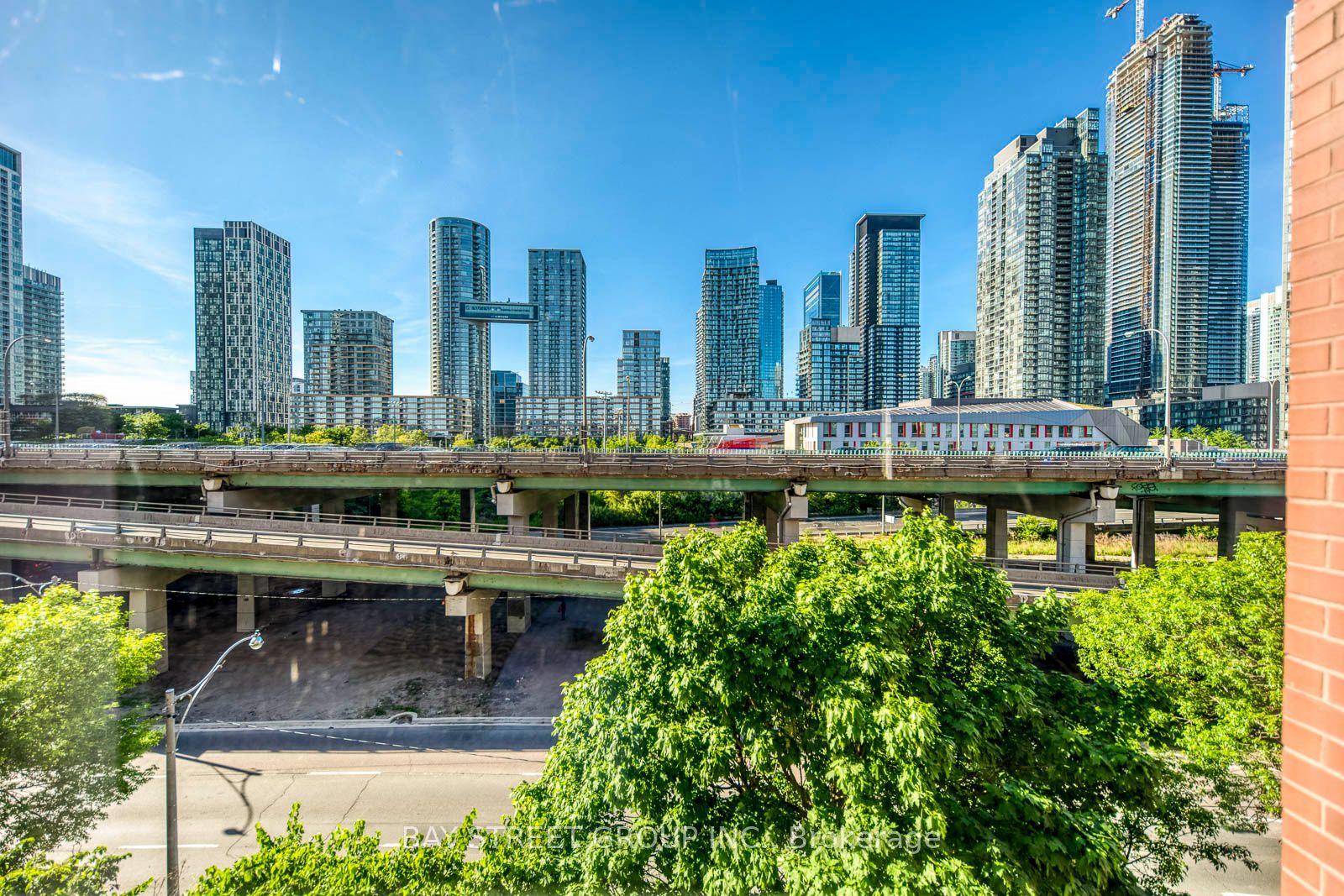 500 Queens Quay W 512e Property Photo 26
