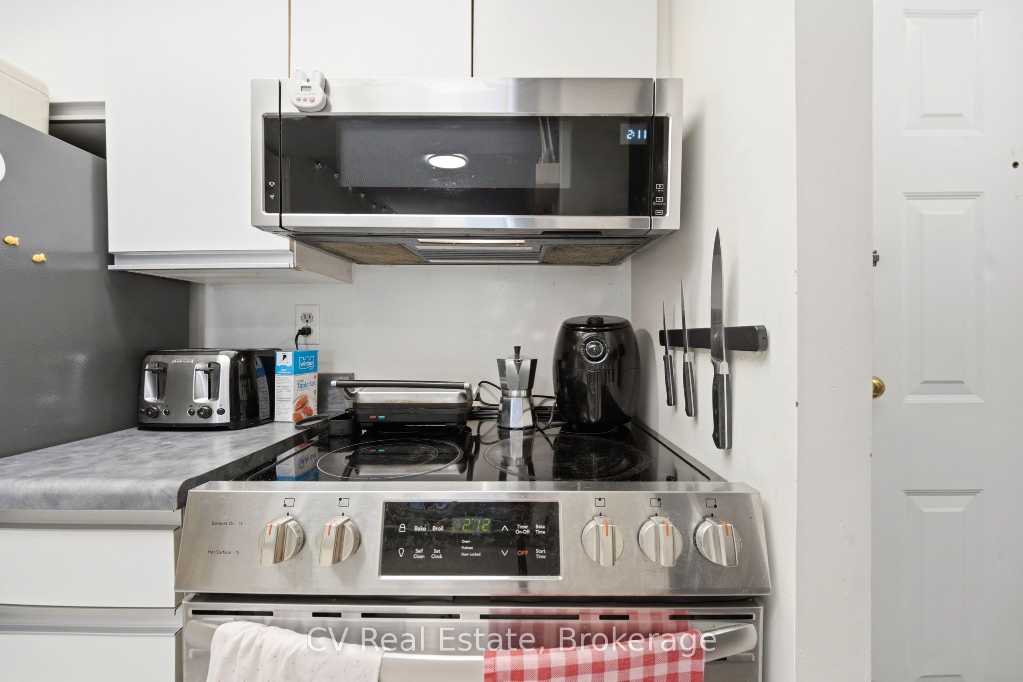222 The Esplanade 506 Property Photo 7
