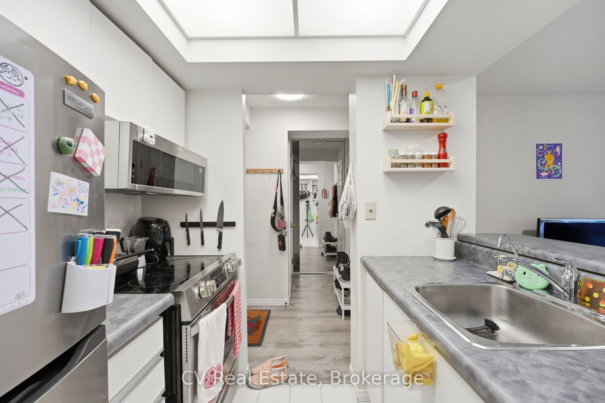 222 The Esplanade 506 Property Photo 8