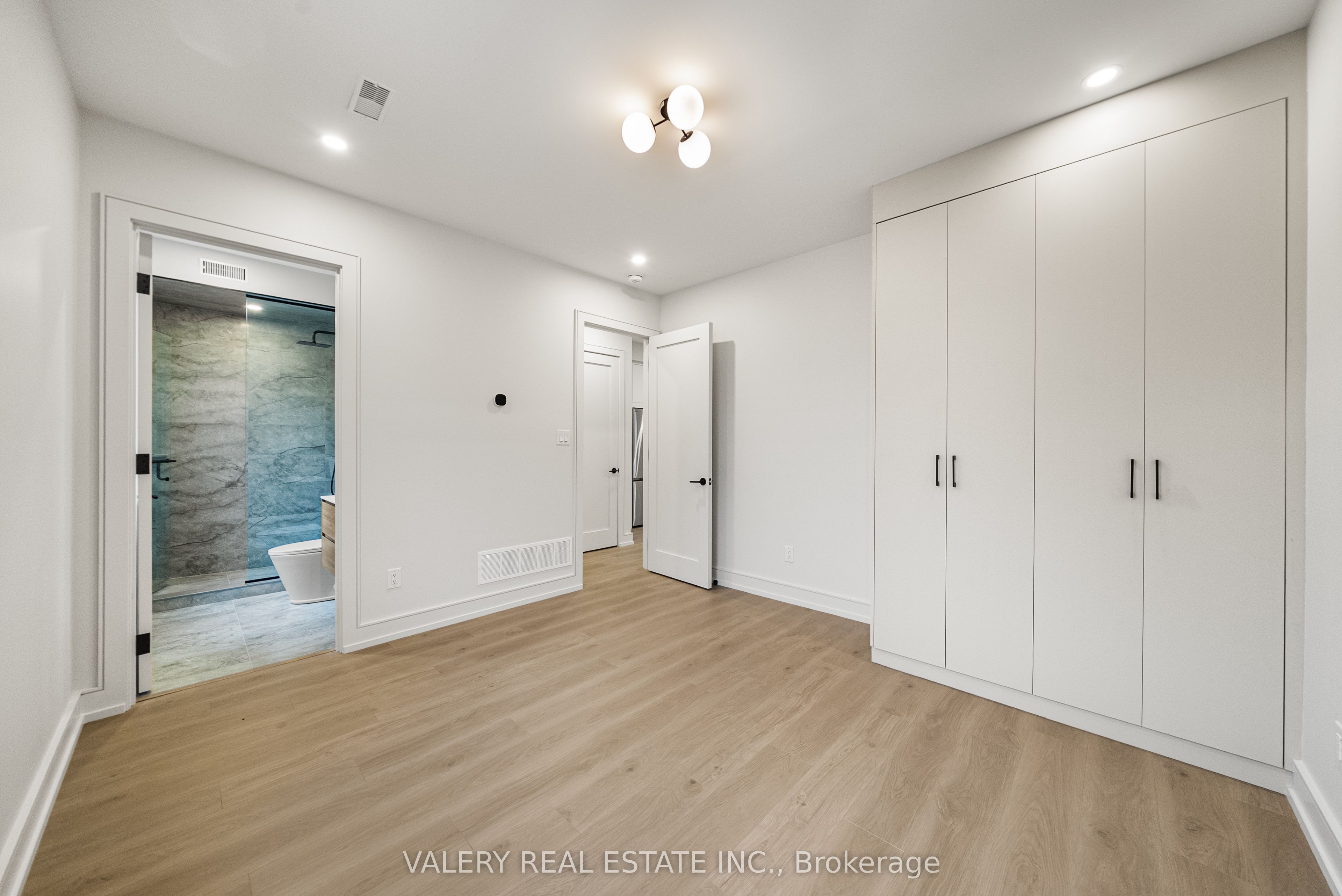 131 Dovercourt Road Laneway Main Property Photo 7