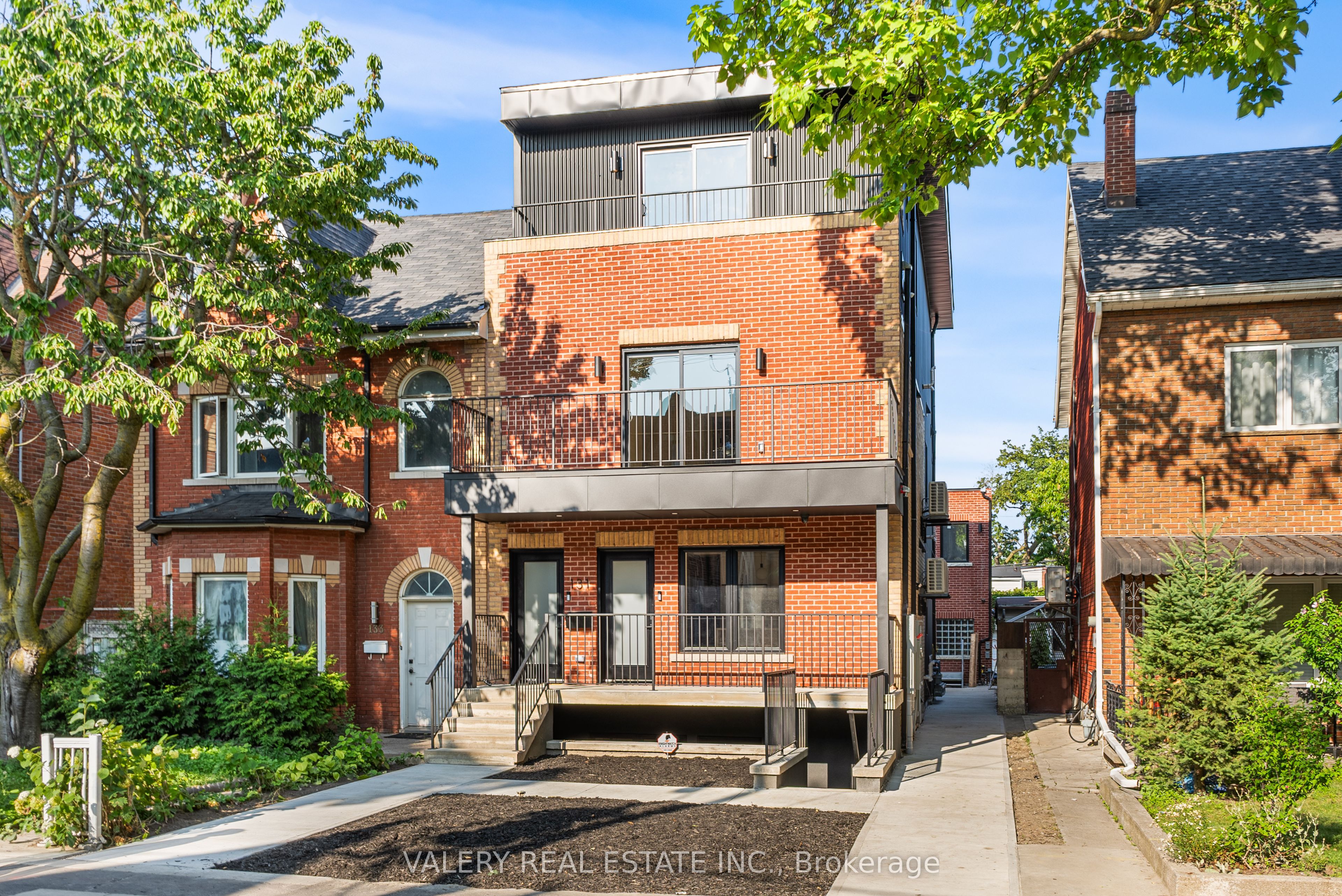 131 Dovercourt Road Laneway Main Property Photo 11