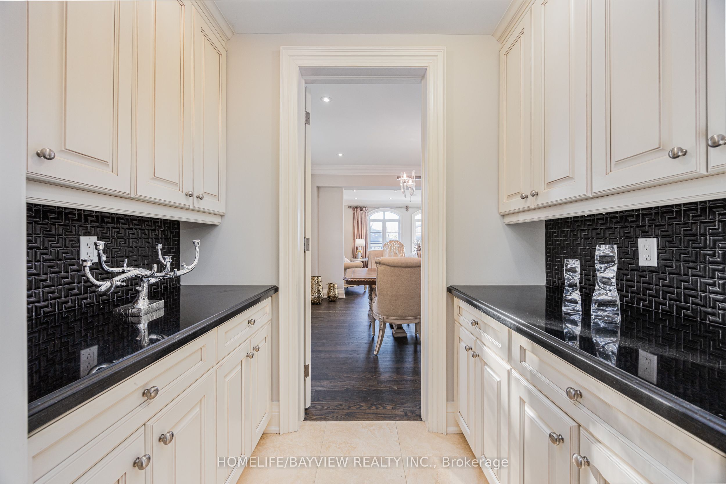 208 Holmes Avenue Property Photo 16