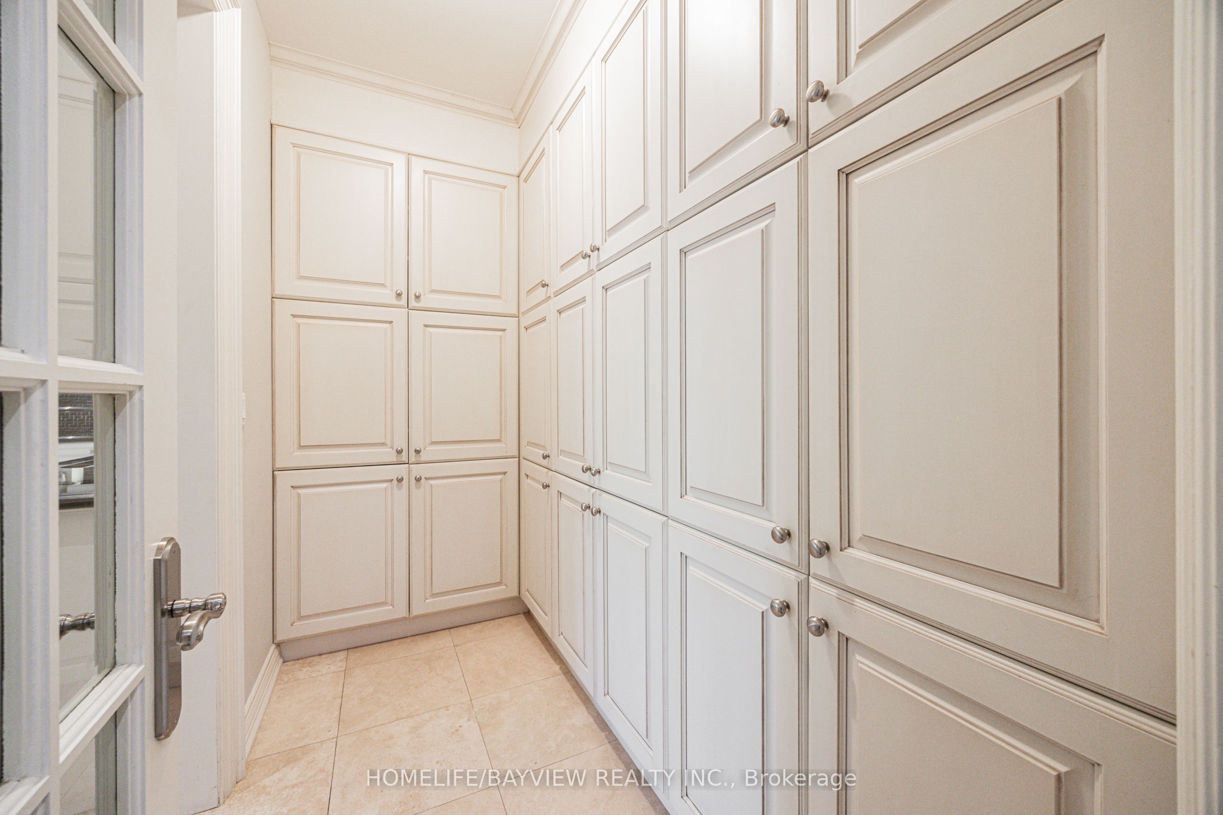 208 Holmes Avenue Property Photo 18