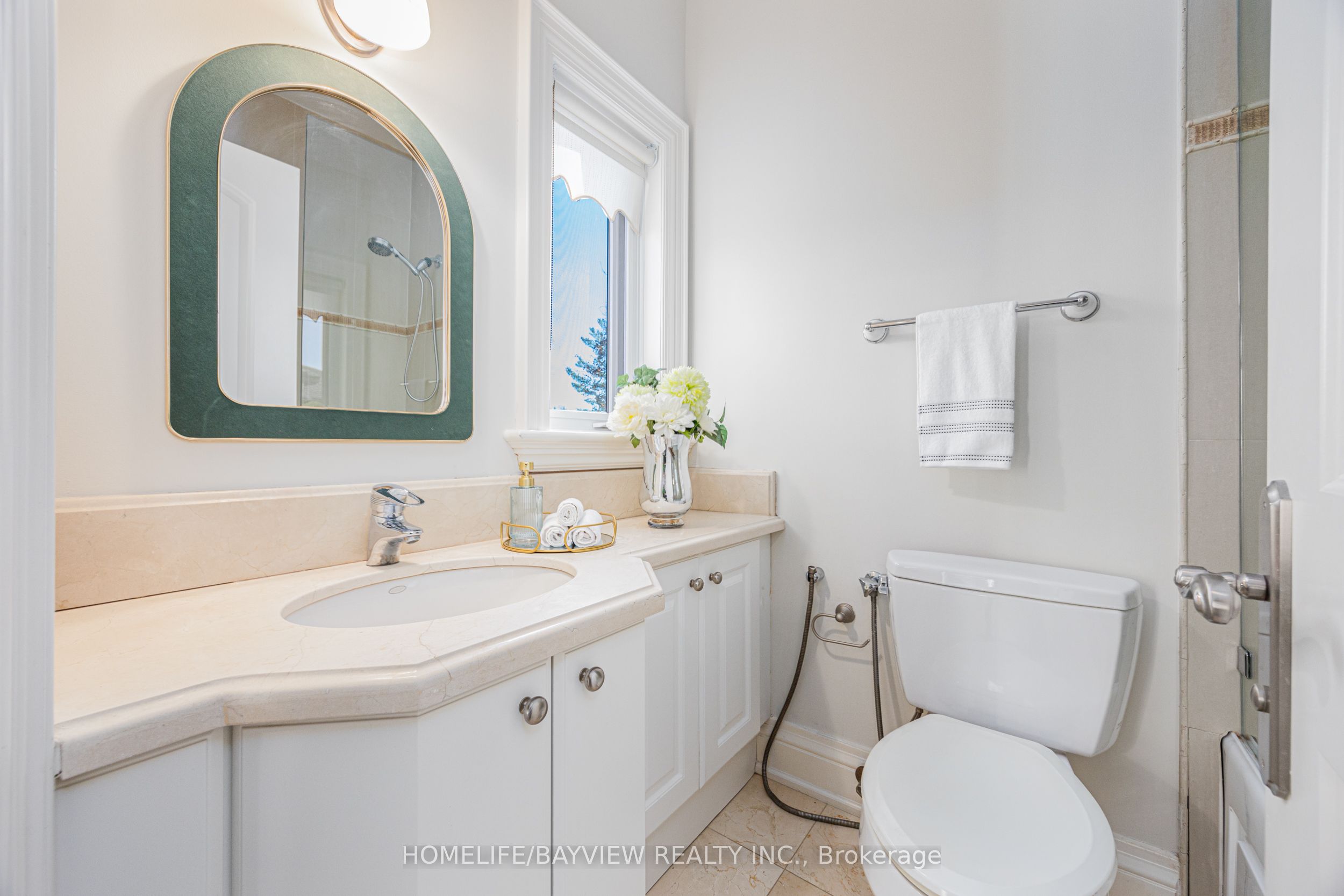 208 Holmes Avenue Property Photo 21