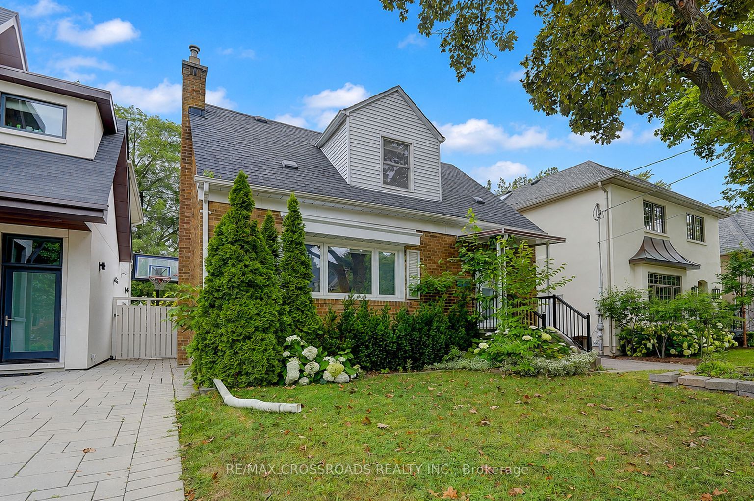 128 Leacrest Road Property Photo 2
