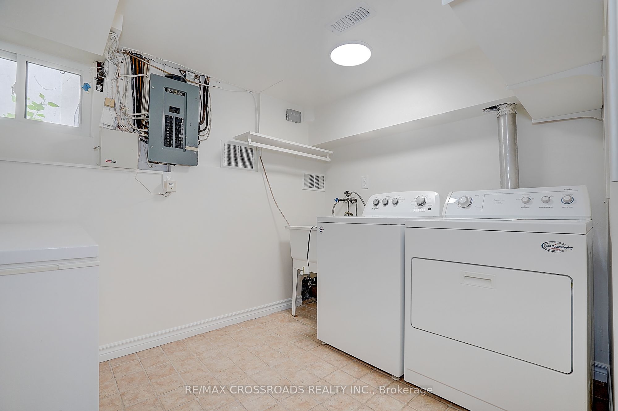 128 Leacrest Road Property Photo 45