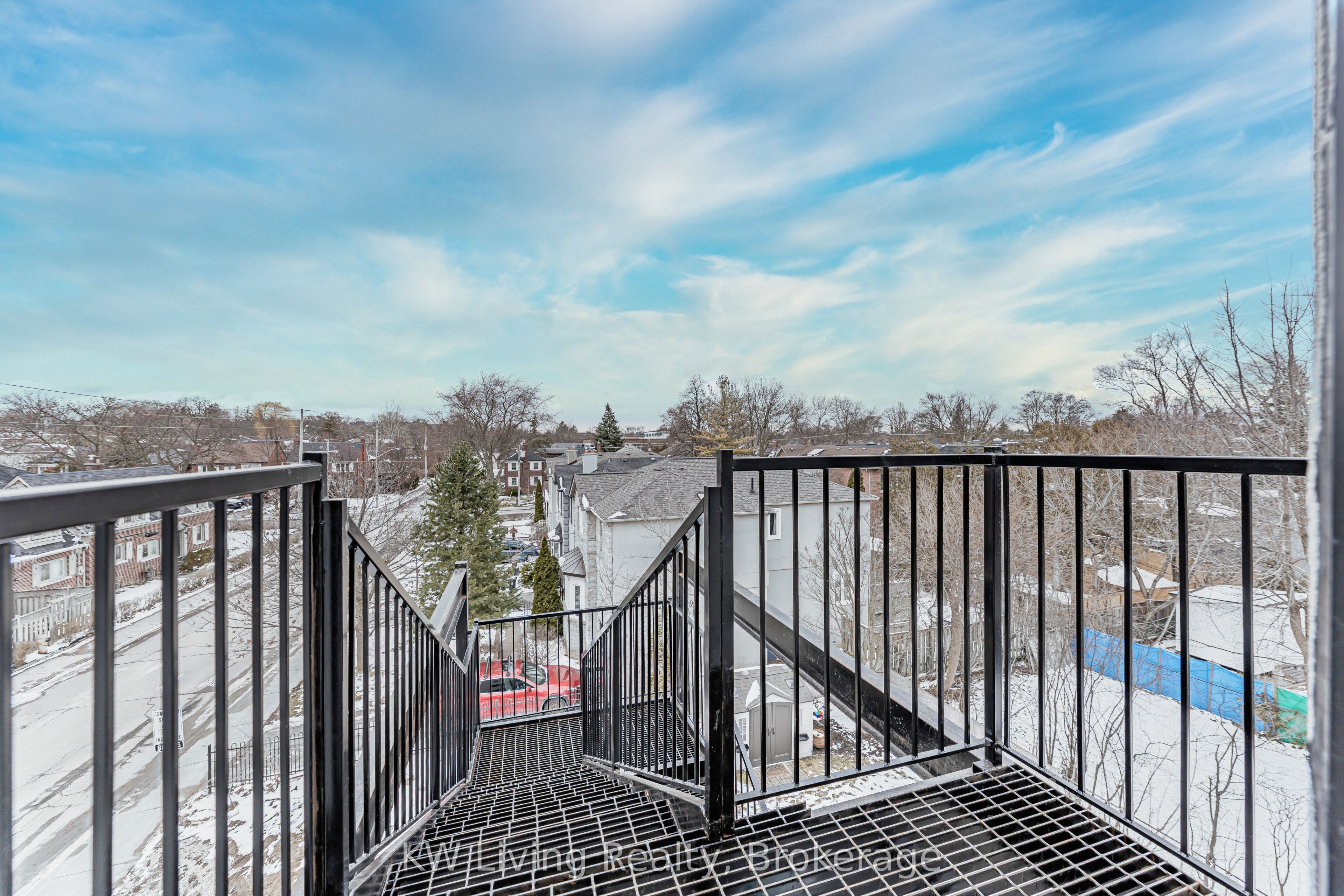 712 Eglinton Avenue E Property Photo 43