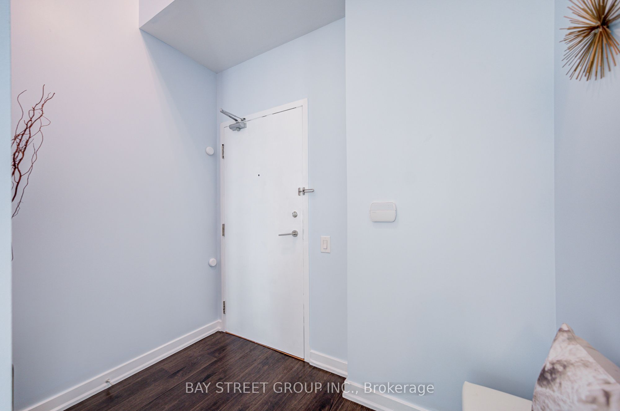 33 Singer Court Ph02 Property Photo 4