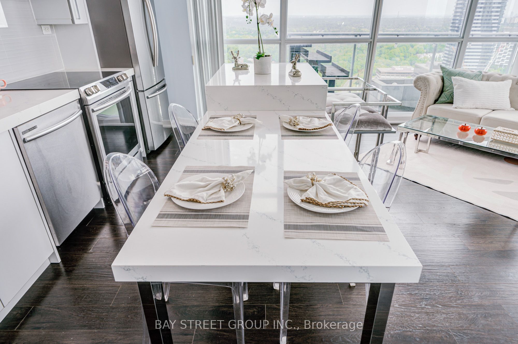 33 Singer Court Ph02 Property Photo 6