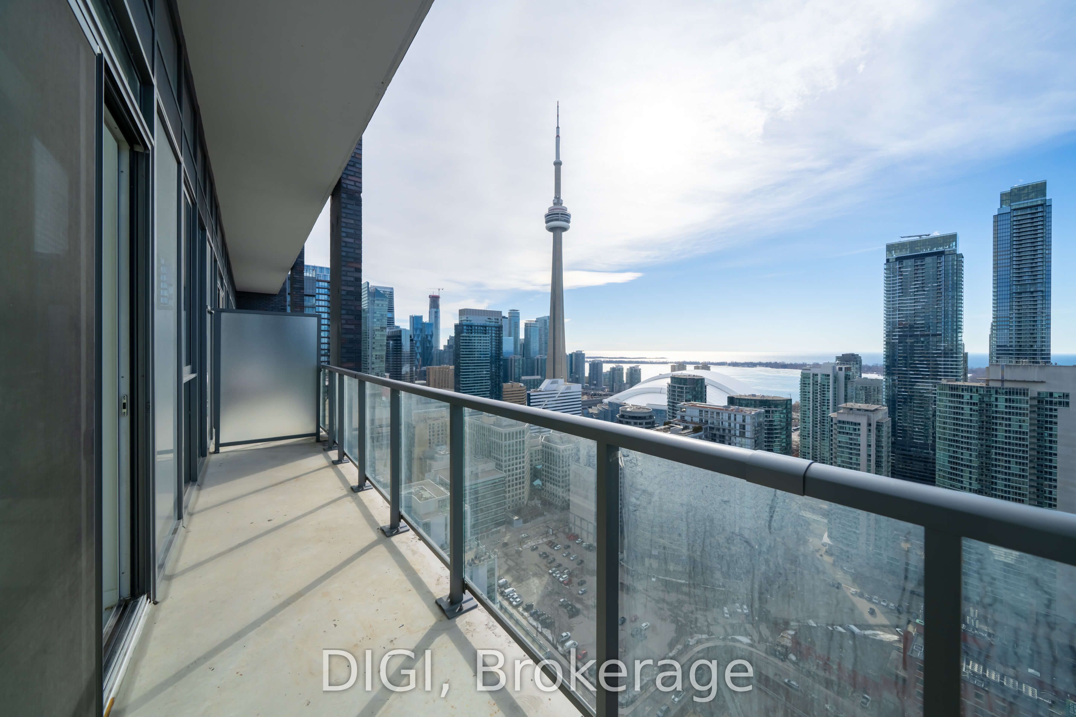 57 Spadina Avenue 2004 Property Photo 19