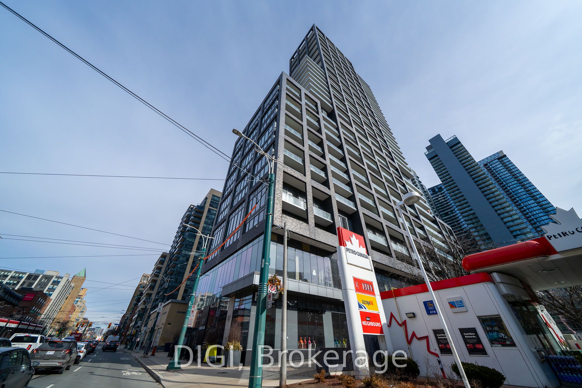 57 Spadina Avenue 2004 Property Photo 31