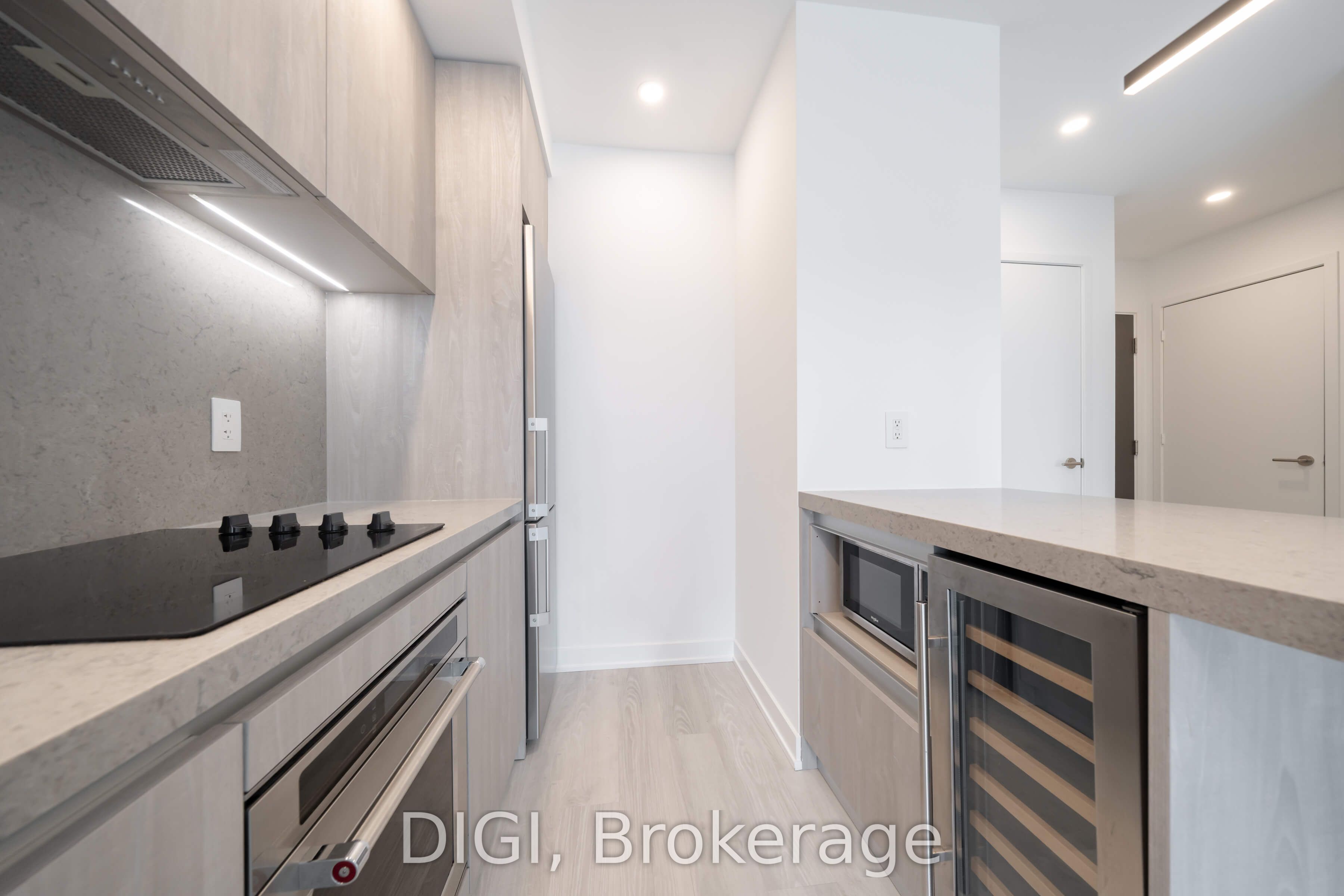 57 Spadina Avenue 1109 Property Photo 3
