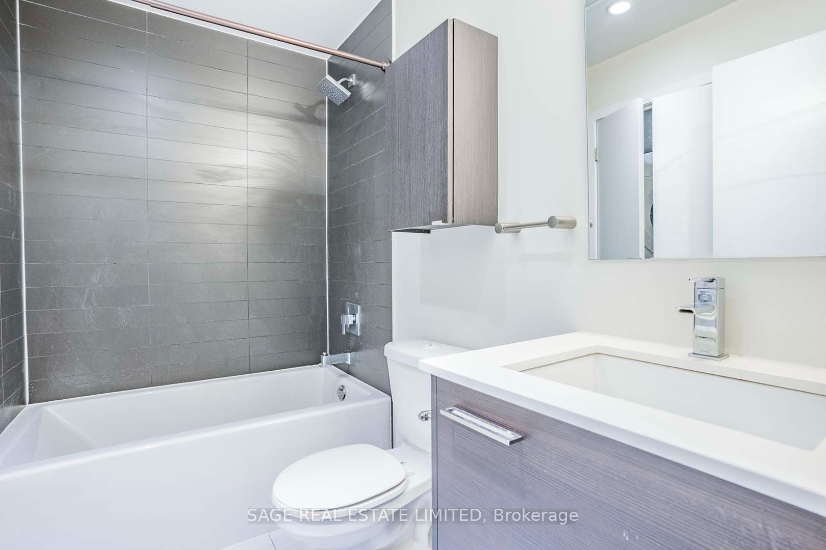 90 Trinity Street 305 Property Photo 17