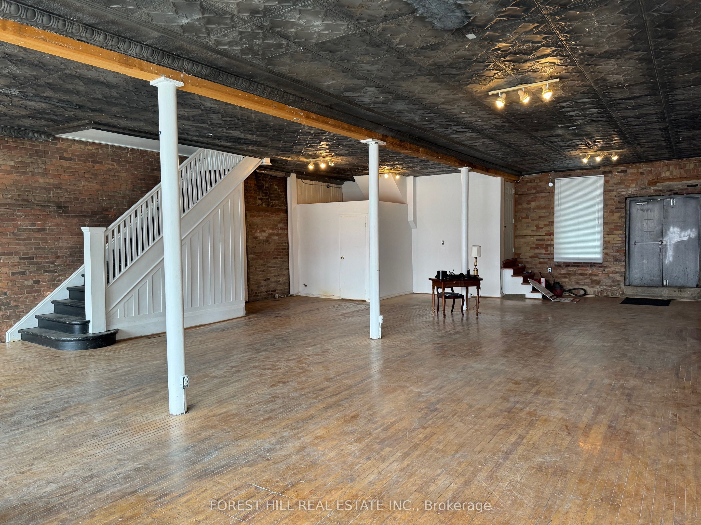 219 Queen Street E Ground/basement Property Photo 6