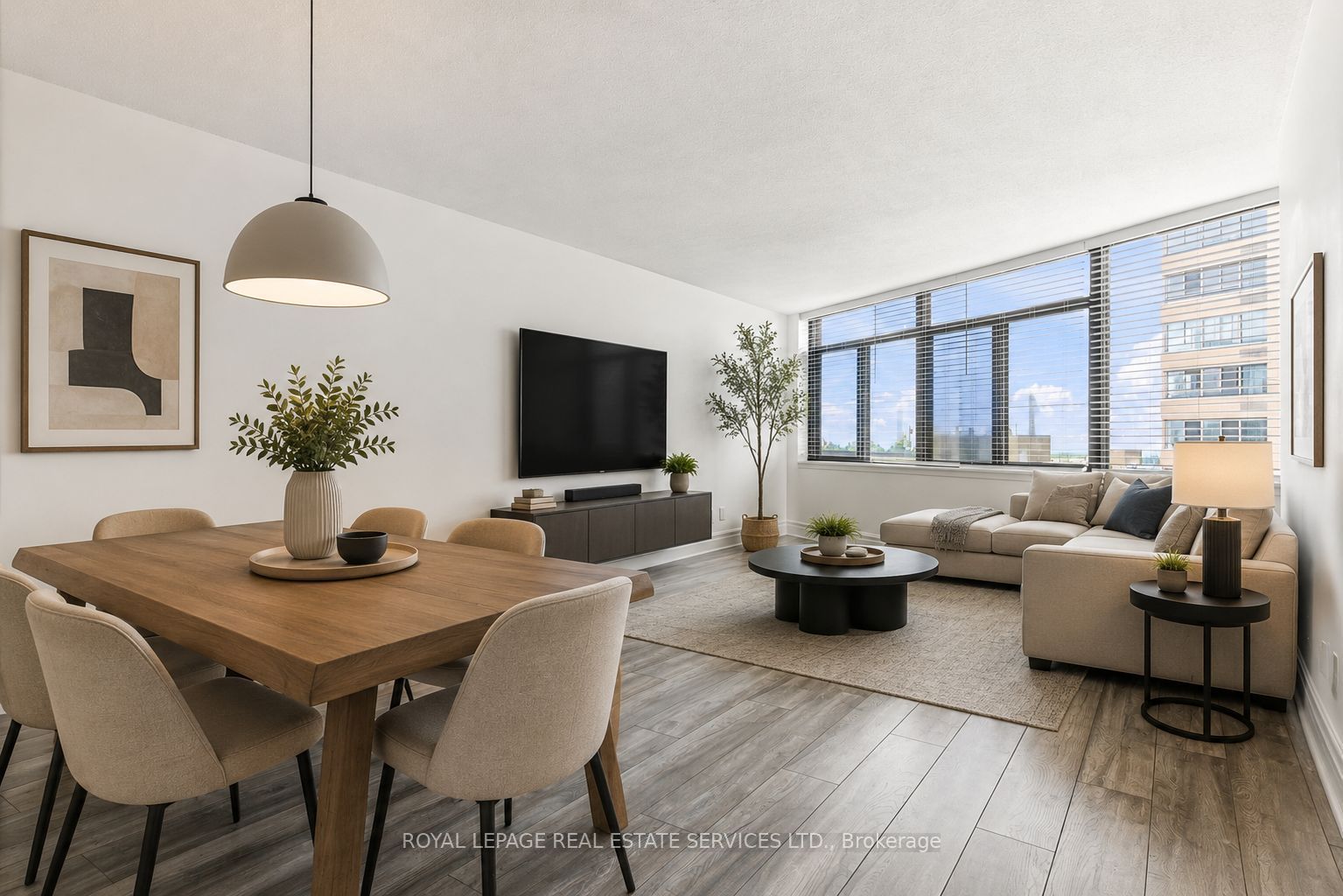 250 Queens Quay 1104 Property Photo 6