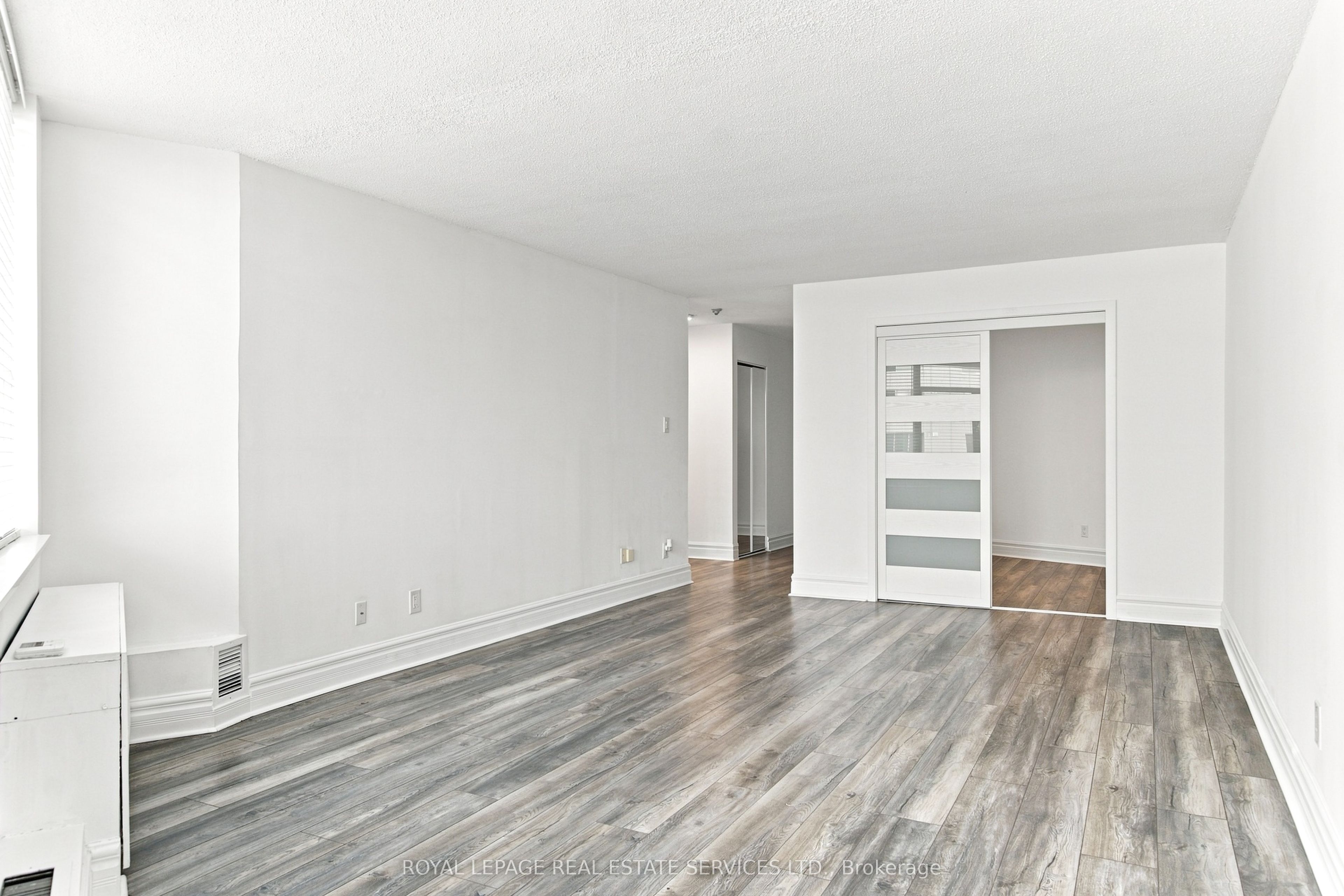 250 Queens Quay 1104 Property Photo 9