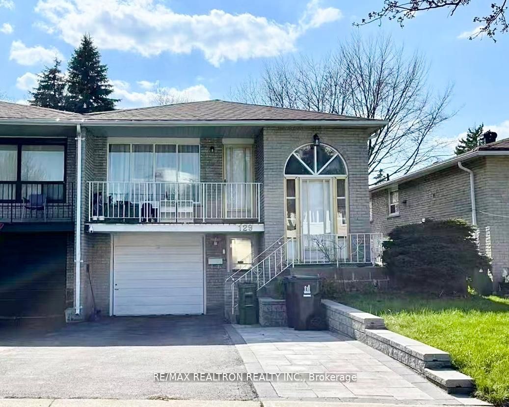 129 Sexton Crescent Main Property Photo 1