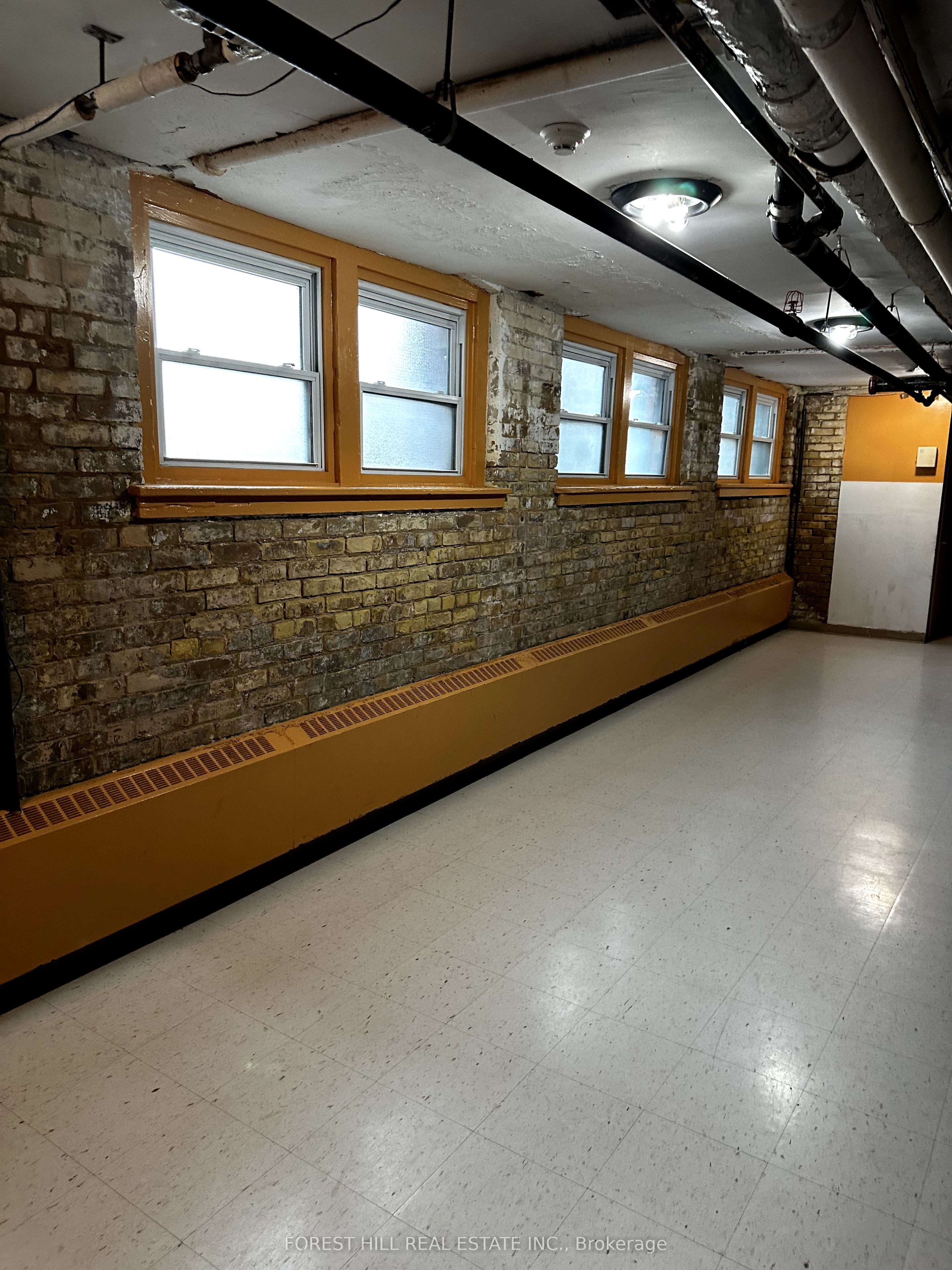 525 Bloor Street E Lower Property Photo 6