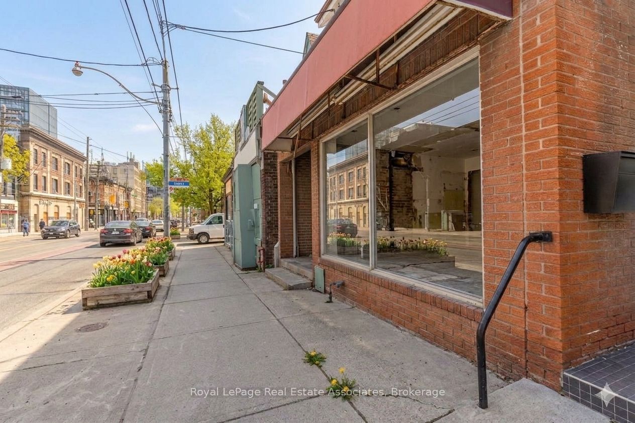 198 Bathurst Street Property Photo 1