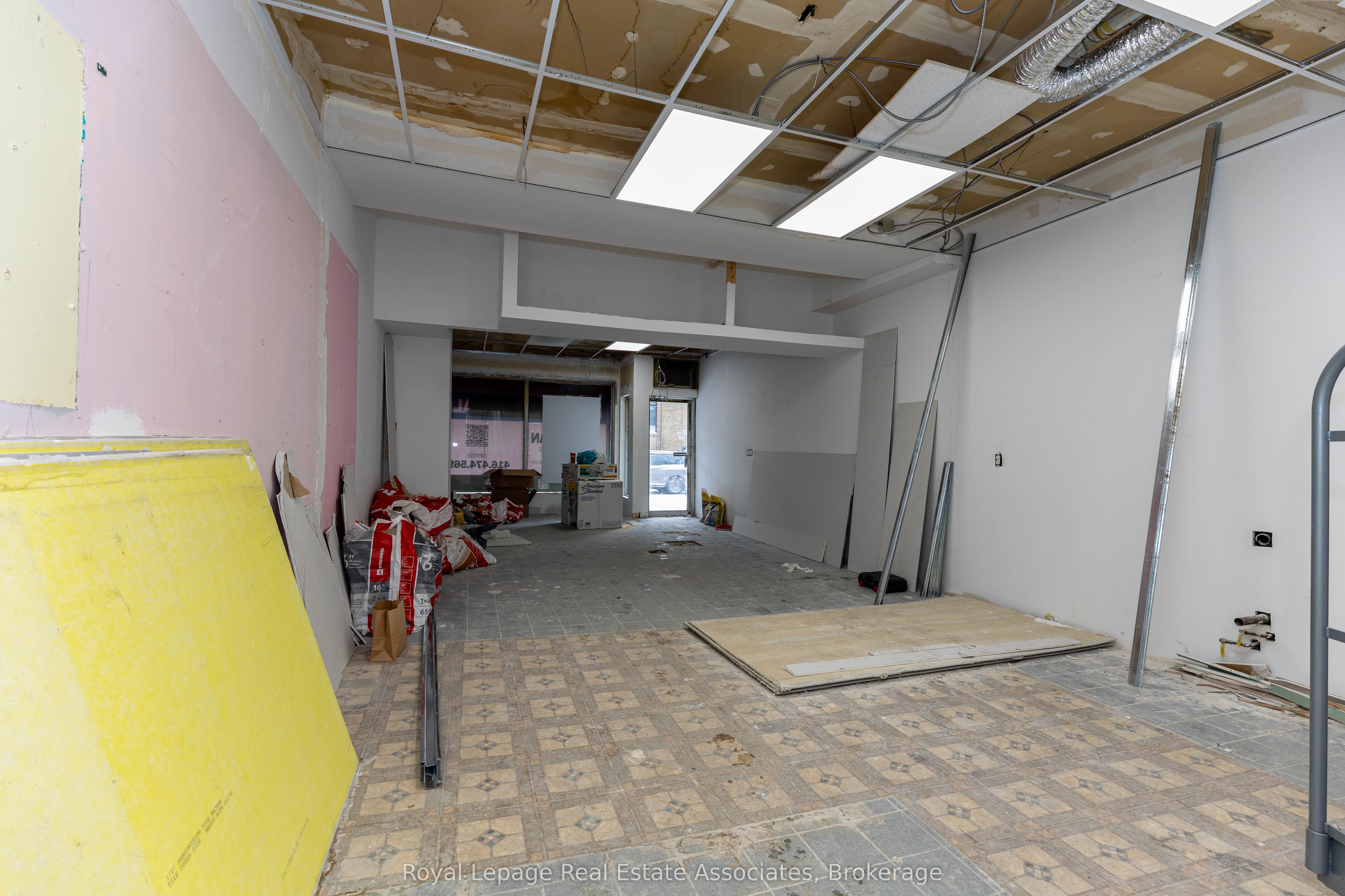198 Bathurst Street Property Photo 5
