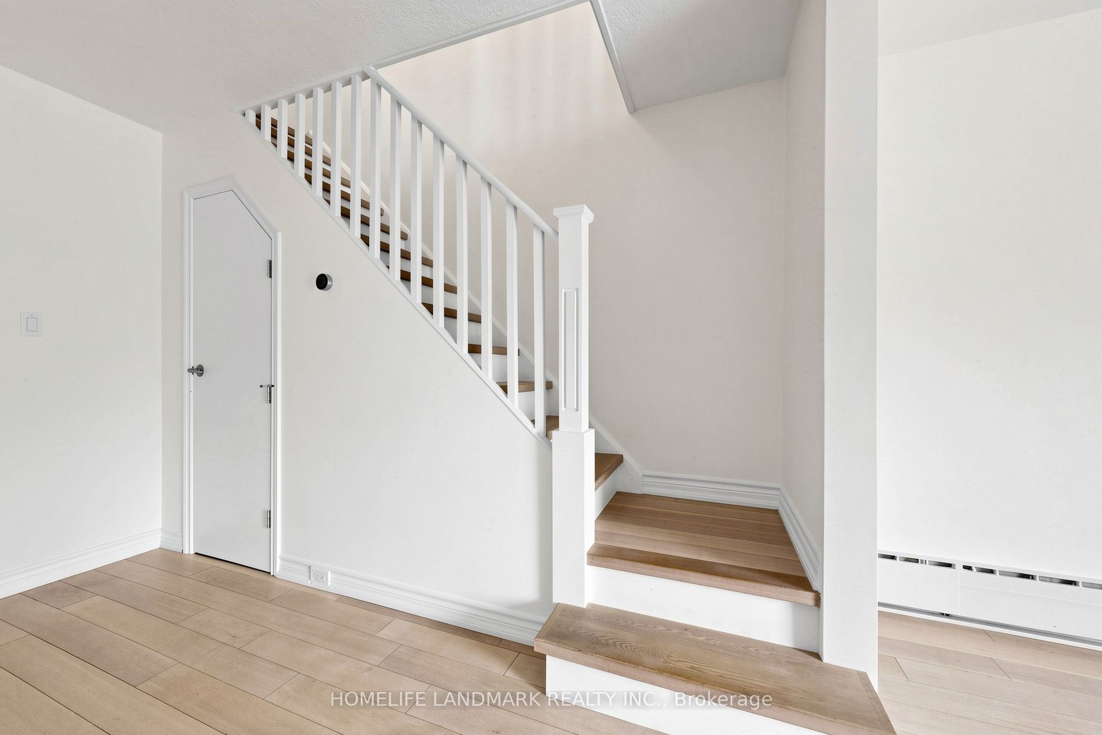 190 Lawrence Avenue W Property Photo 18
