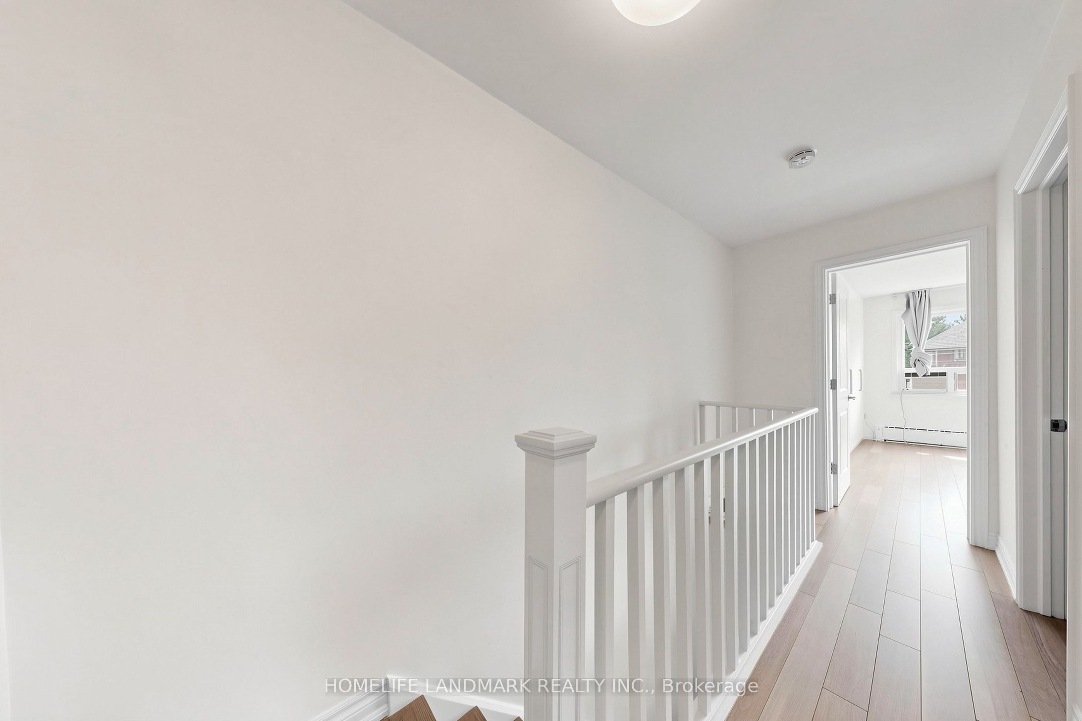 190 Lawrence Avenue W Property Photo 19
