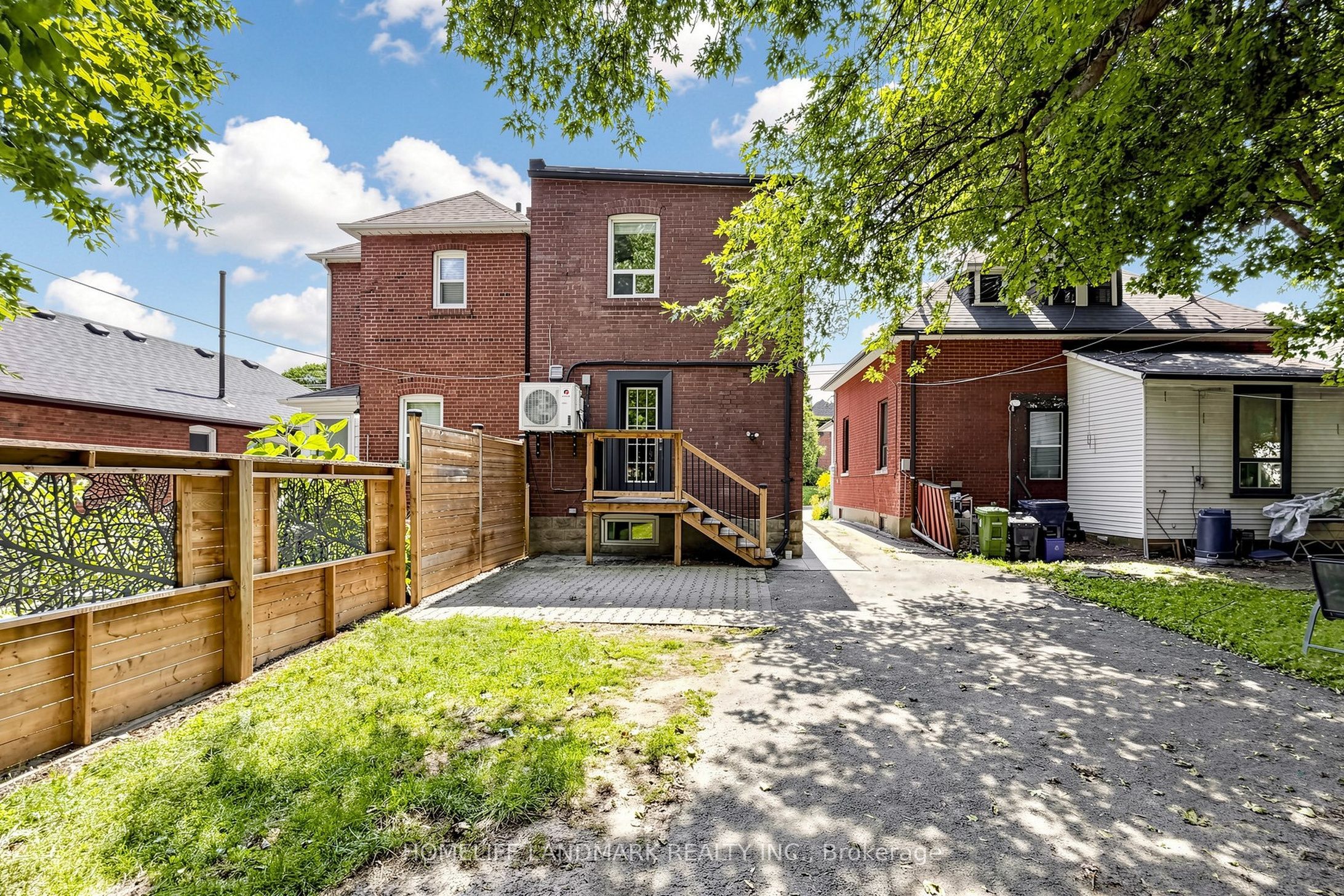 190 Lawrence Avenue W Property Photo 39