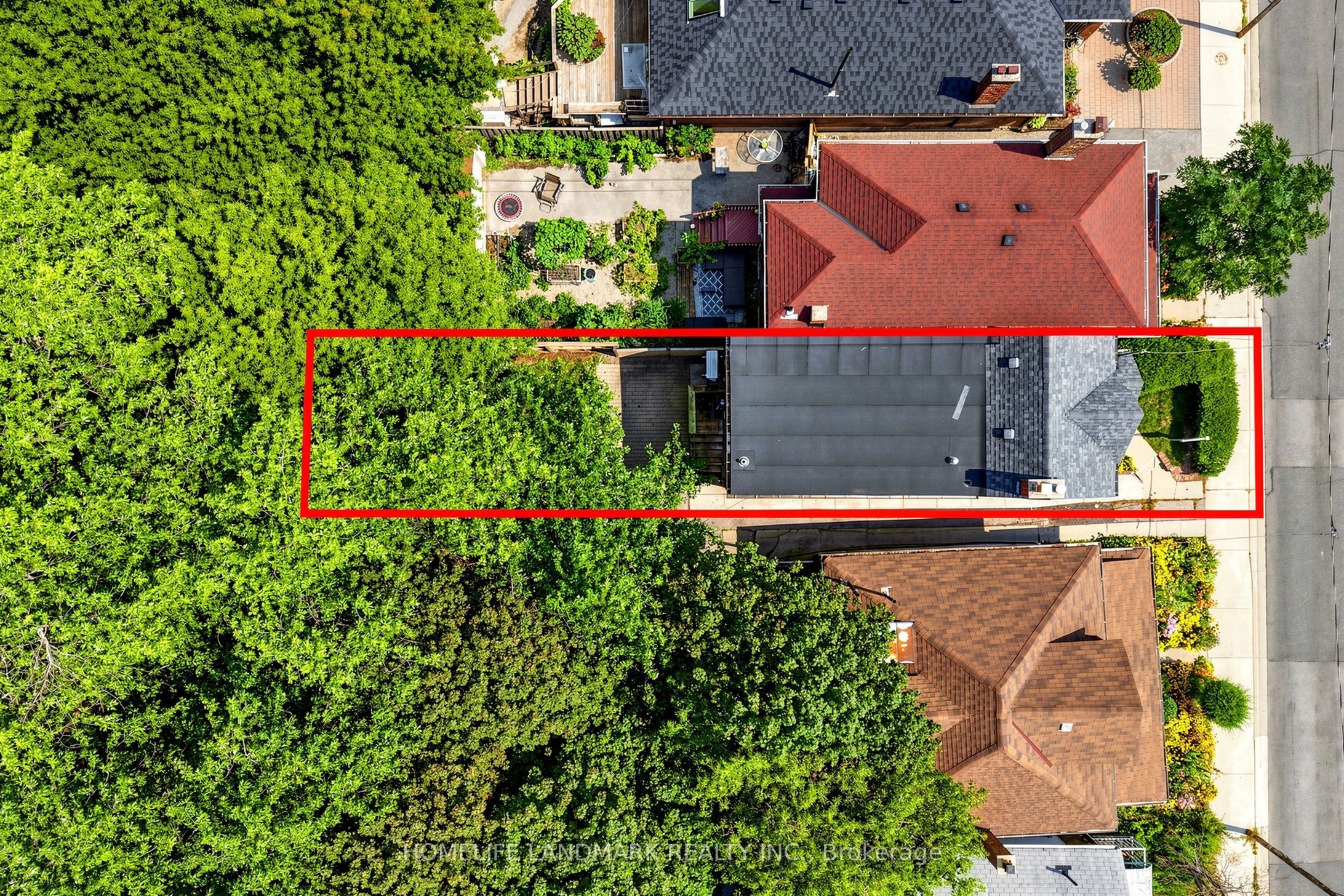 190 Lawrence Avenue W Property Photo 43