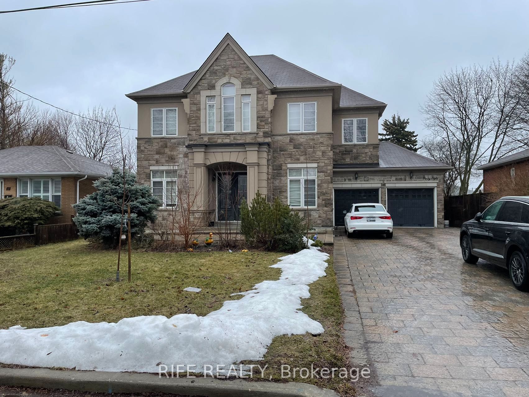 48 Transwell Avenue Property Photo 3