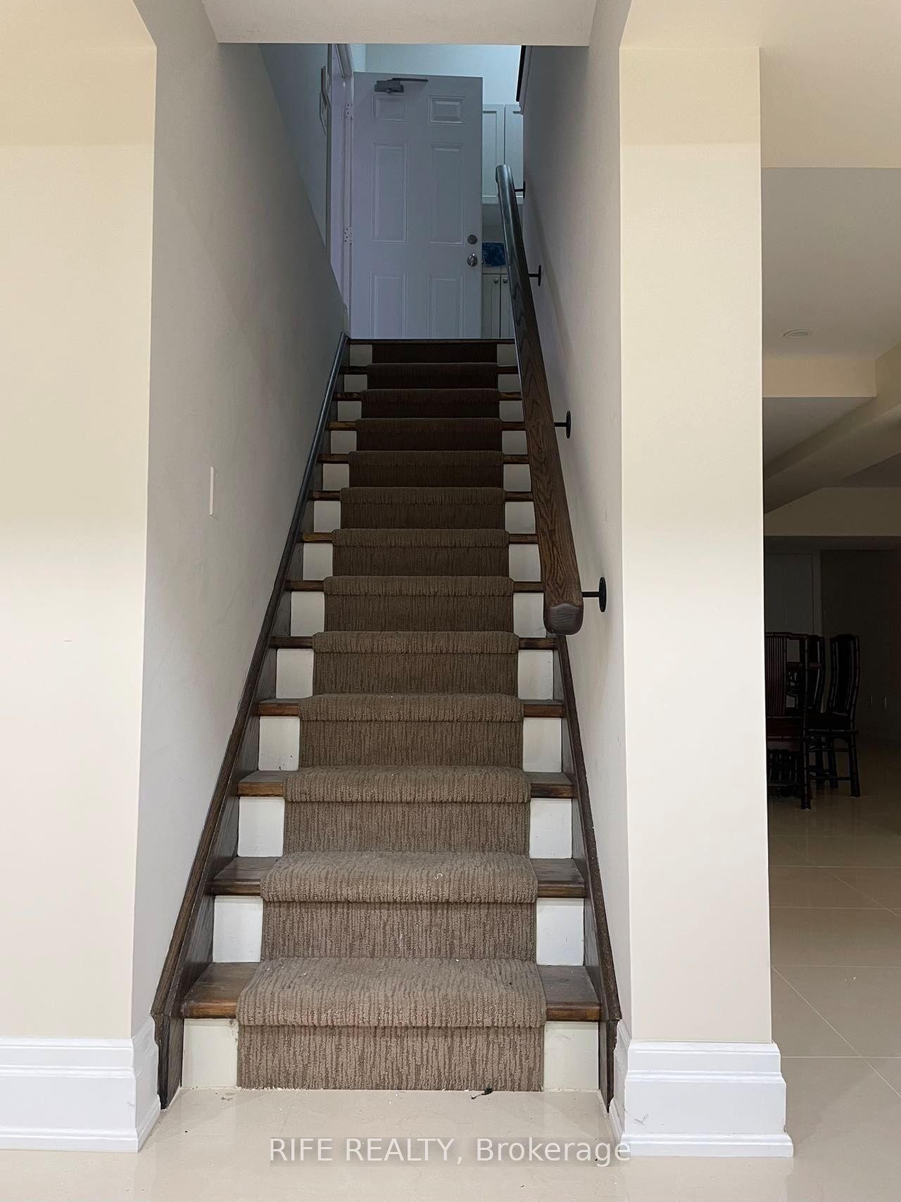 48 Transwell Avenue Property Photo 9