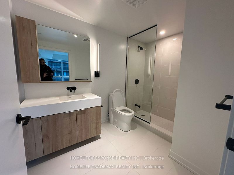 117 Broadway Avenue 416 Property Photo 16