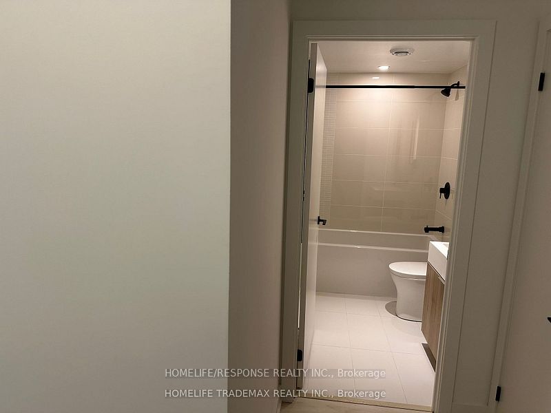 117 Broadway Avenue 416 Property Photo 21