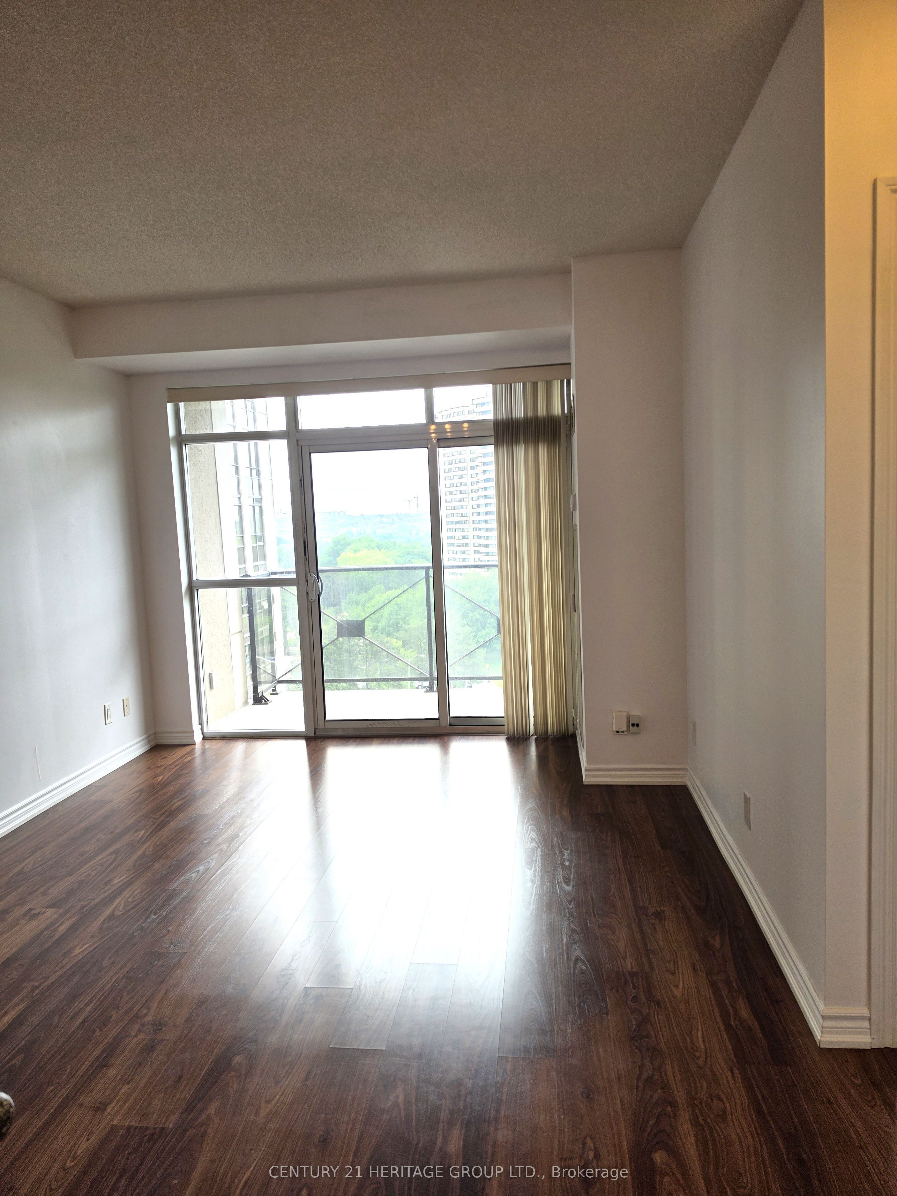 135 Wynford Drive 1008 Property Photo 8